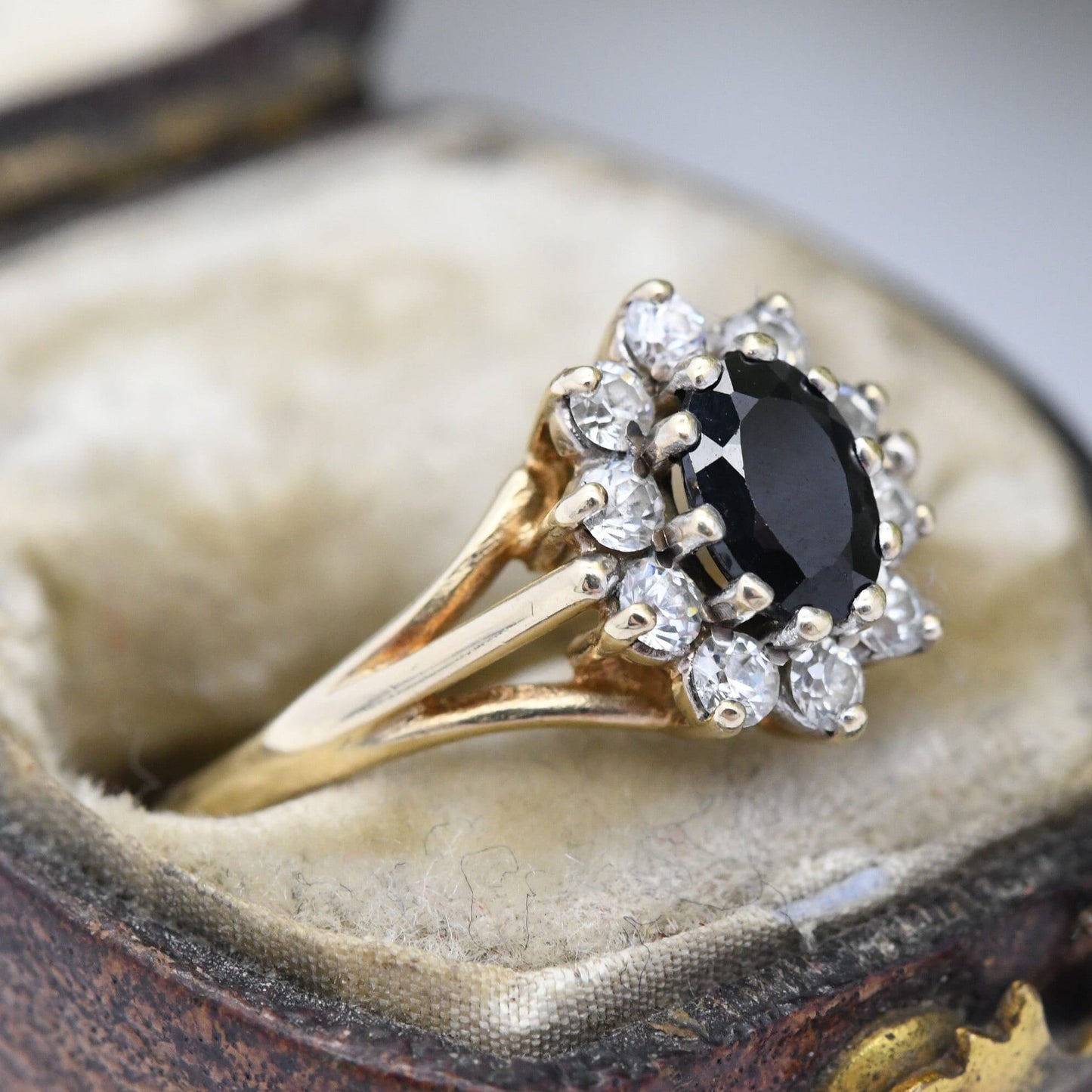 Vintage 9ct Gold Sapphire Halo Cluster Ring