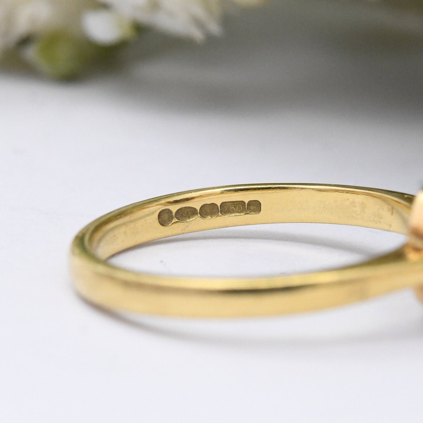 Vintage 18ct Gold Diamond Engagement Ring