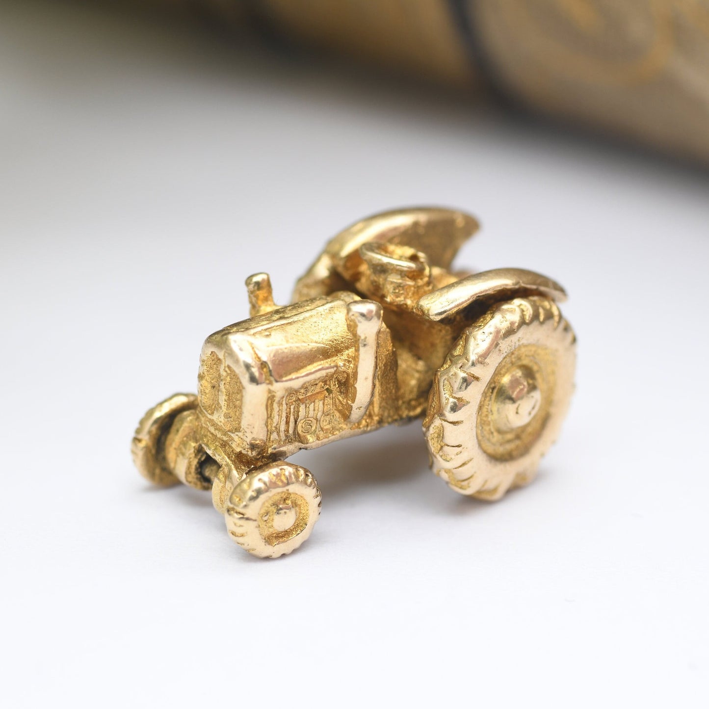 Vintage 9ct Gold Tractor Charm Pendant - with Spinning Wheels | Articulated Charm | Retro Car Enthusiast | Nicely Detailed