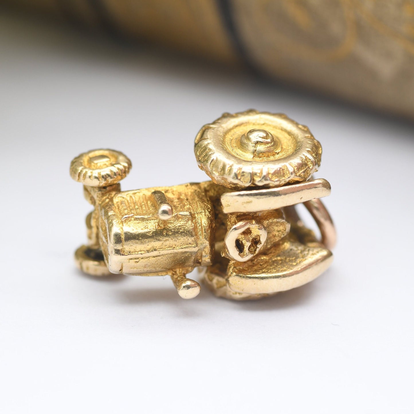 Vintage 9ct Gold Tractor Charm Pendant - with Spinning Wheels | Articulated Charm | Retro Car Enthusiast | Nicely Detailed