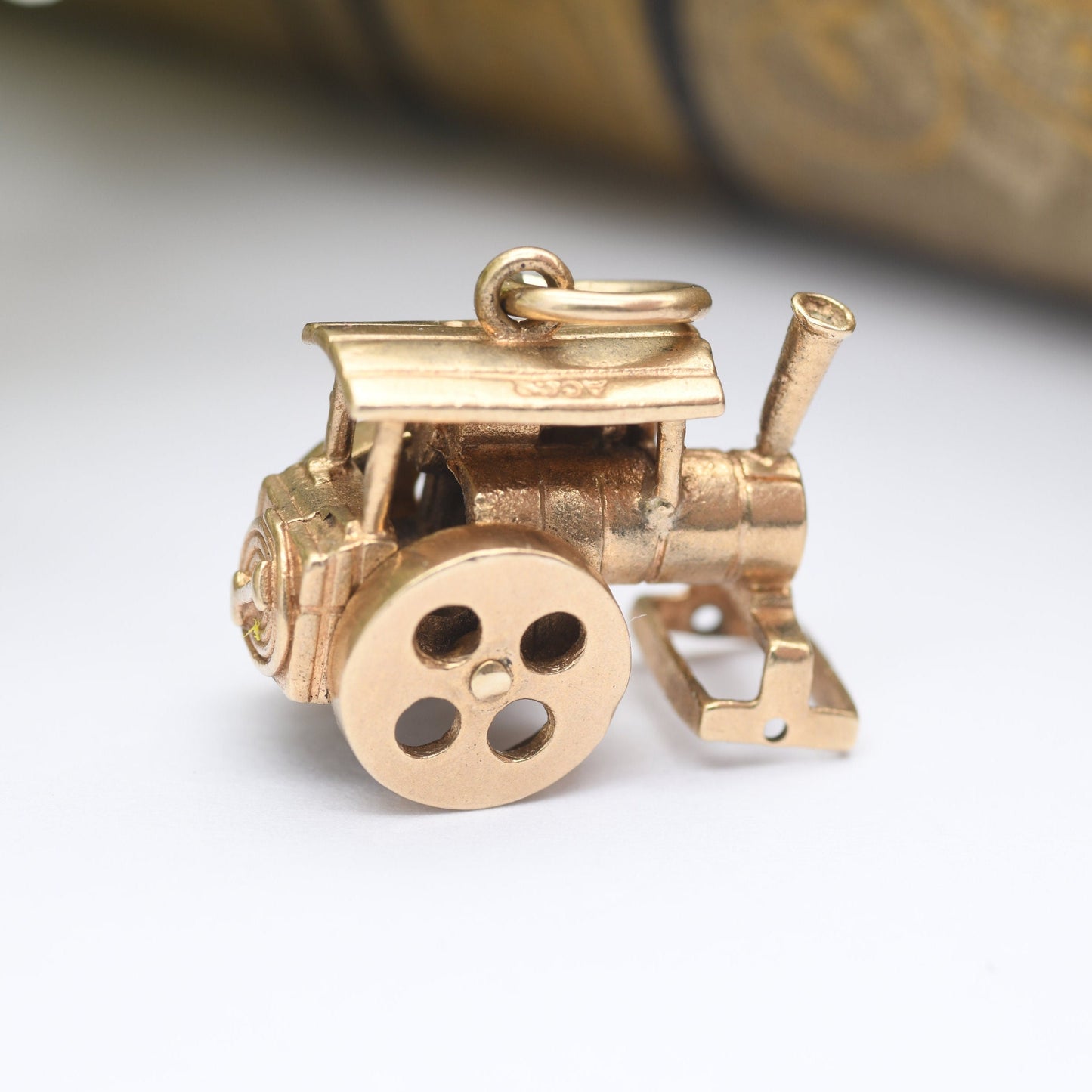 Vintage 9ct Gold Tractor Charm Pendant - with Moving Wheels | Retro Car Enthusiast | Nicely Detailed | Steam Engine