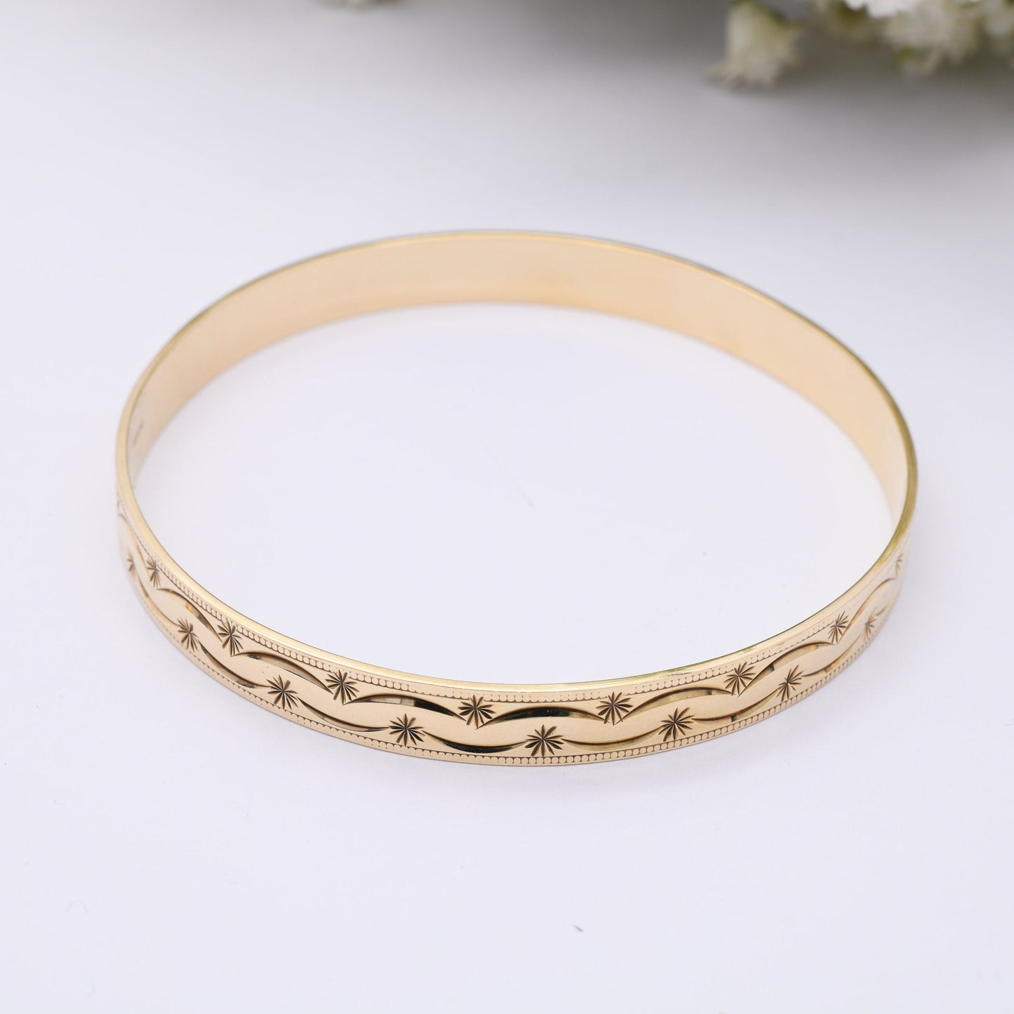 Vintage 9ct Gold Bangle Bracelet - Star and Crescent Pattern | Diamond Cut Engraved Design | Statement Gold Jewellery | Heavy Solid Gold 18g