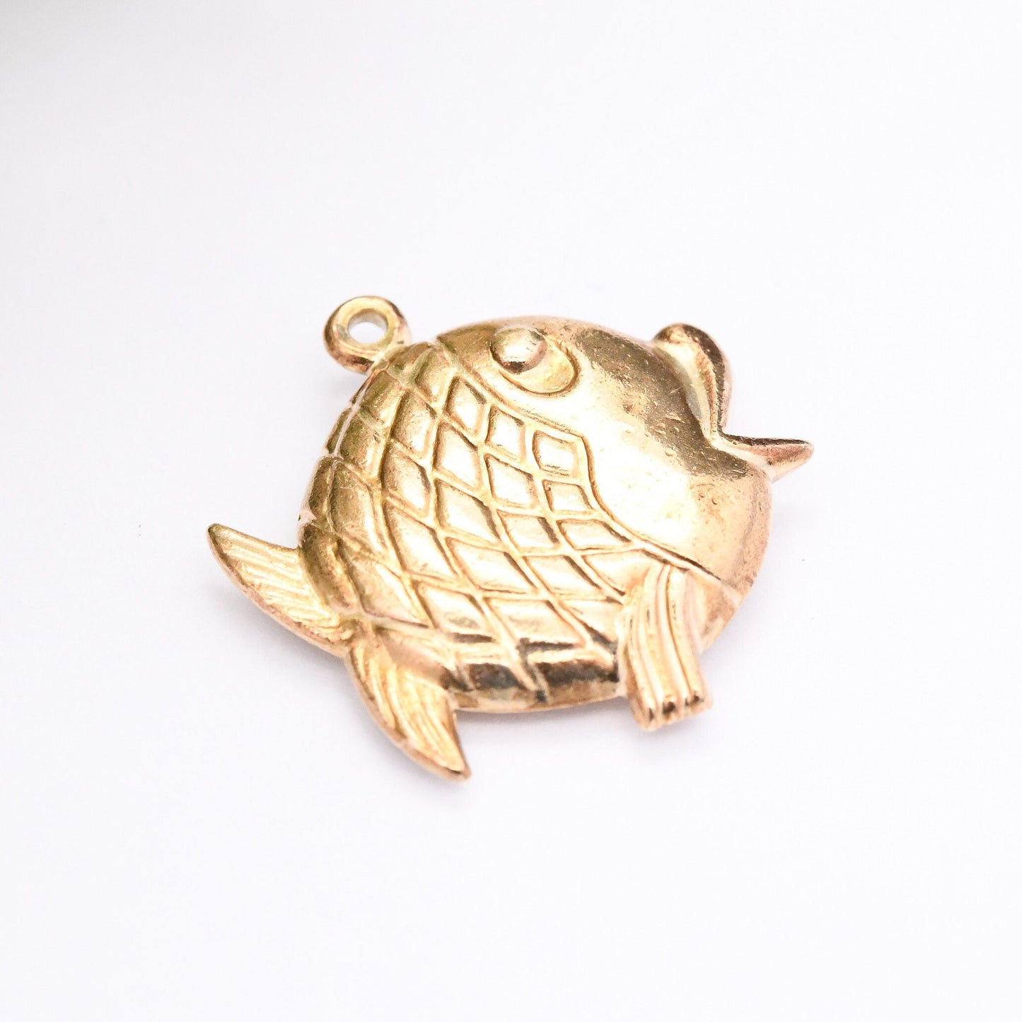 Vintage 9ct Gold Fish Charm Pendant by Fred Manshaw 1972 - Cartoon Style Fish | Quirky Charm Bracelet Charm Necklace