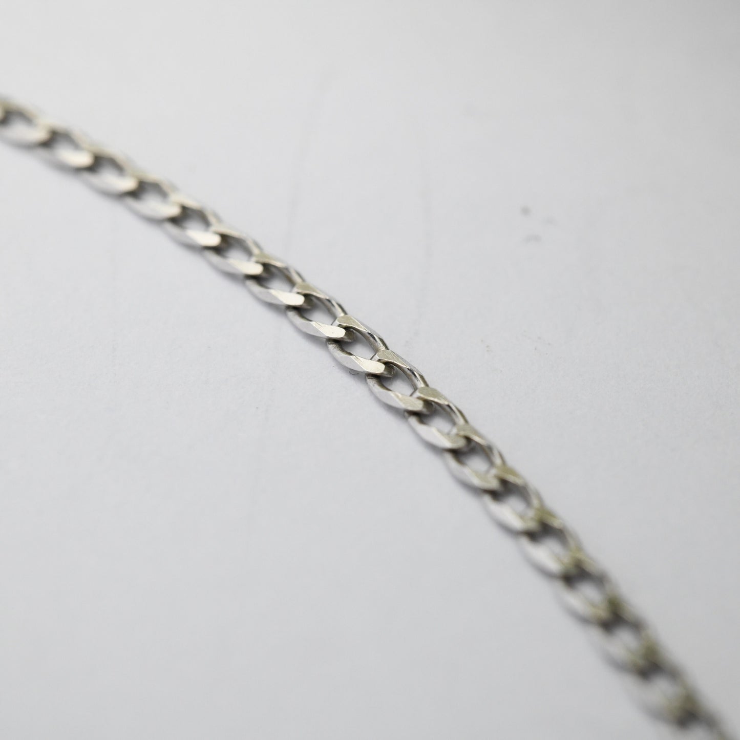 9ct White Gold Flat Curb Link Chain Necklace