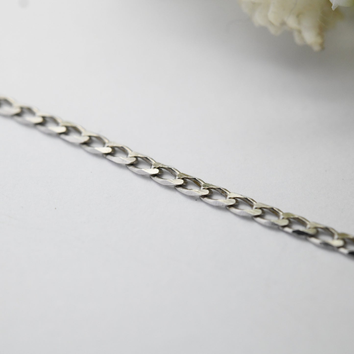 9ct White Gold Flat Curb Link Chain Necklace