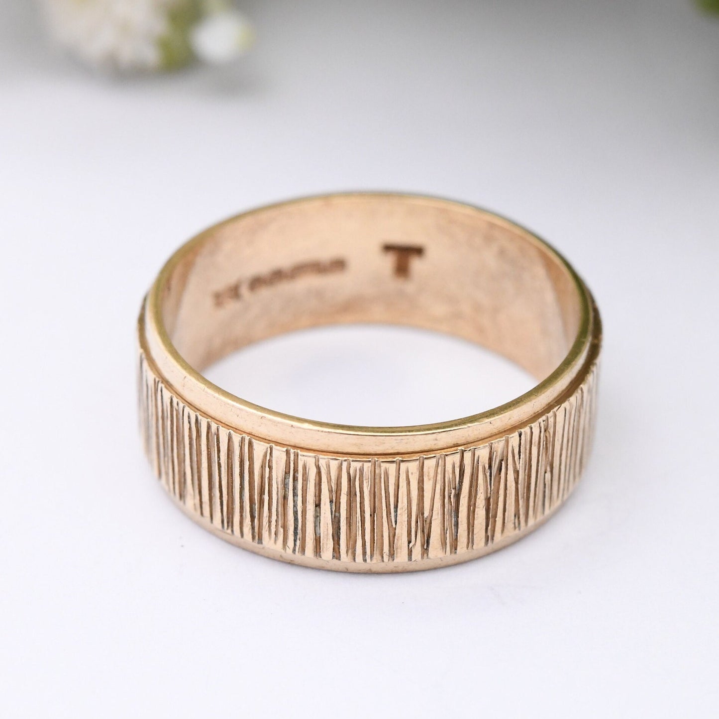 Vintage 9ct Gold Band Ring 1978