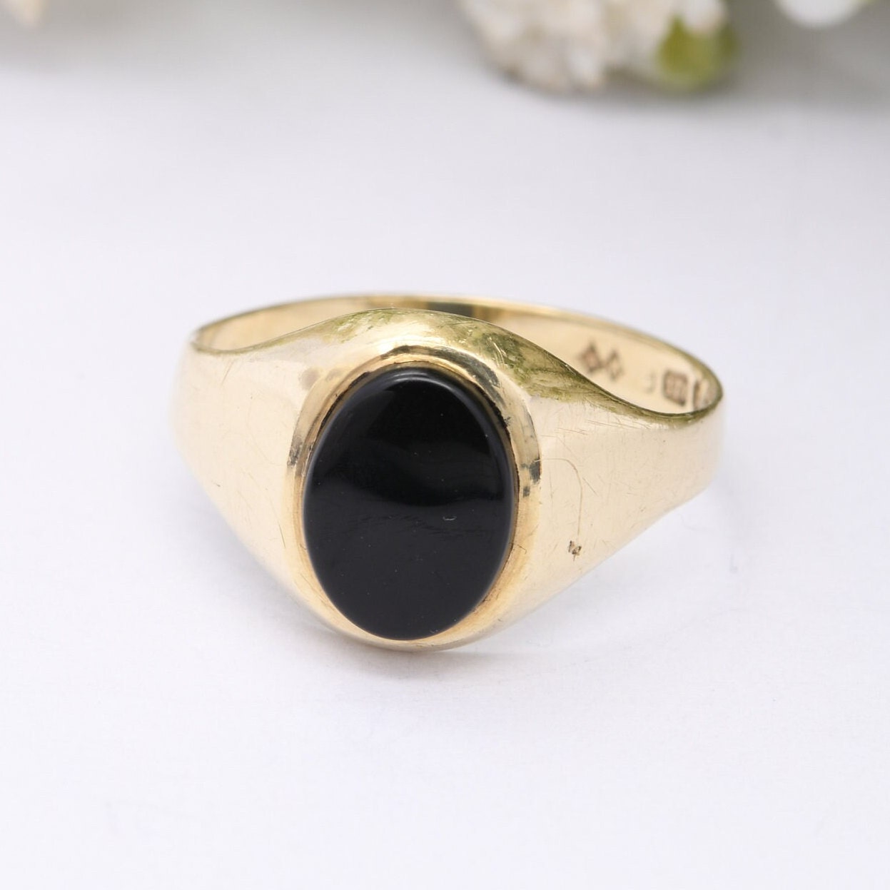 Vintage 9ct Gold Onyx Signet Ring