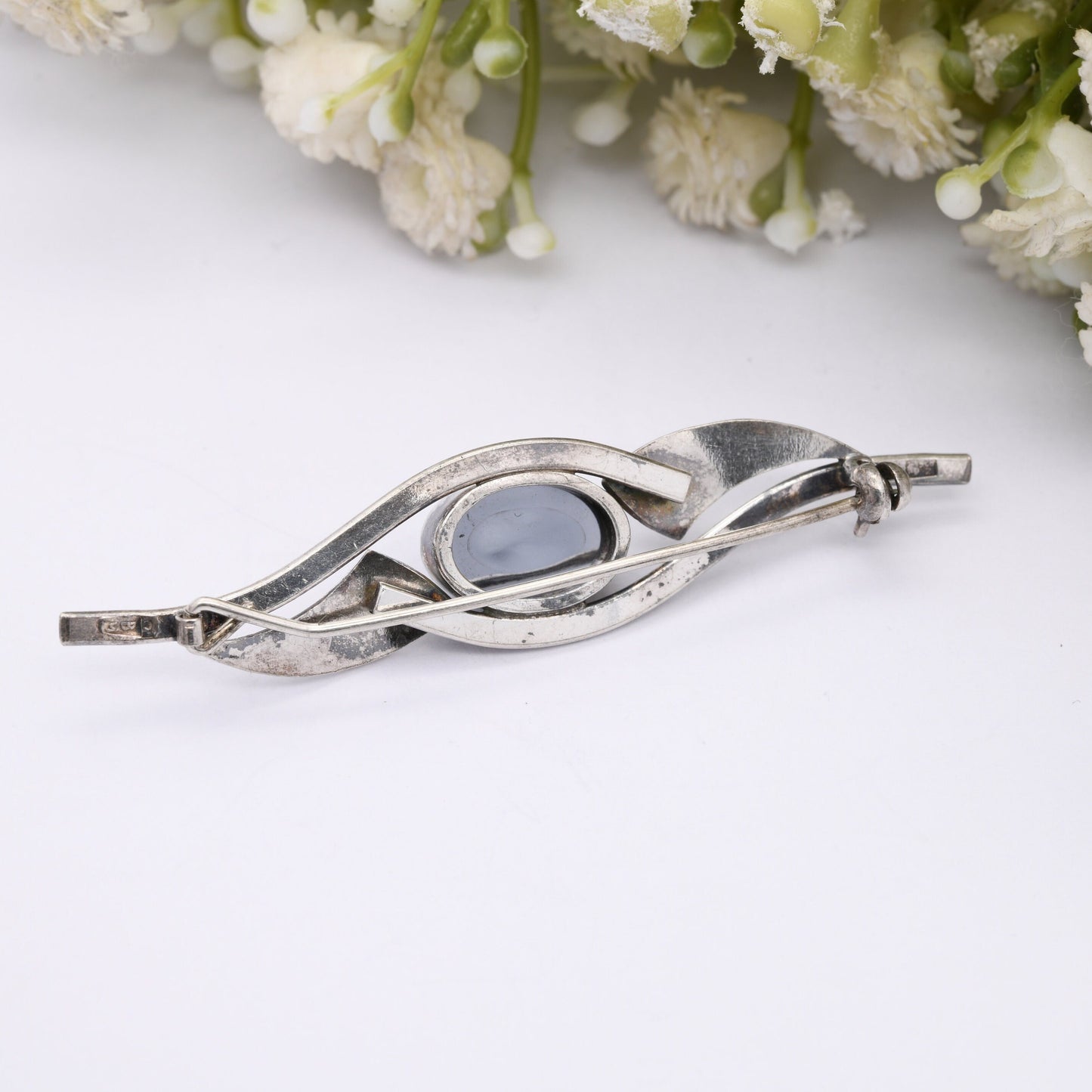 Vintage Sterling Silver Hematite Bar Brooch - Oval Cabochon Gemstone | Leaf | Minimalist