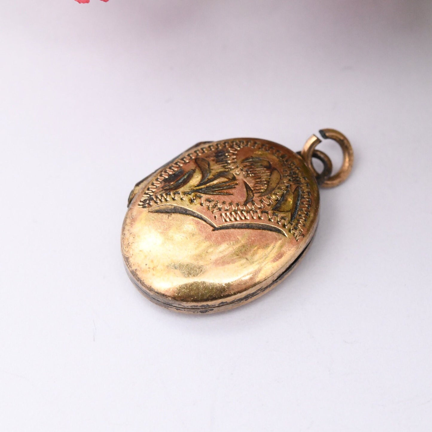 Vintage Rolled Gold Locket Pendant - Engraved Design | Small Photo Necklace
