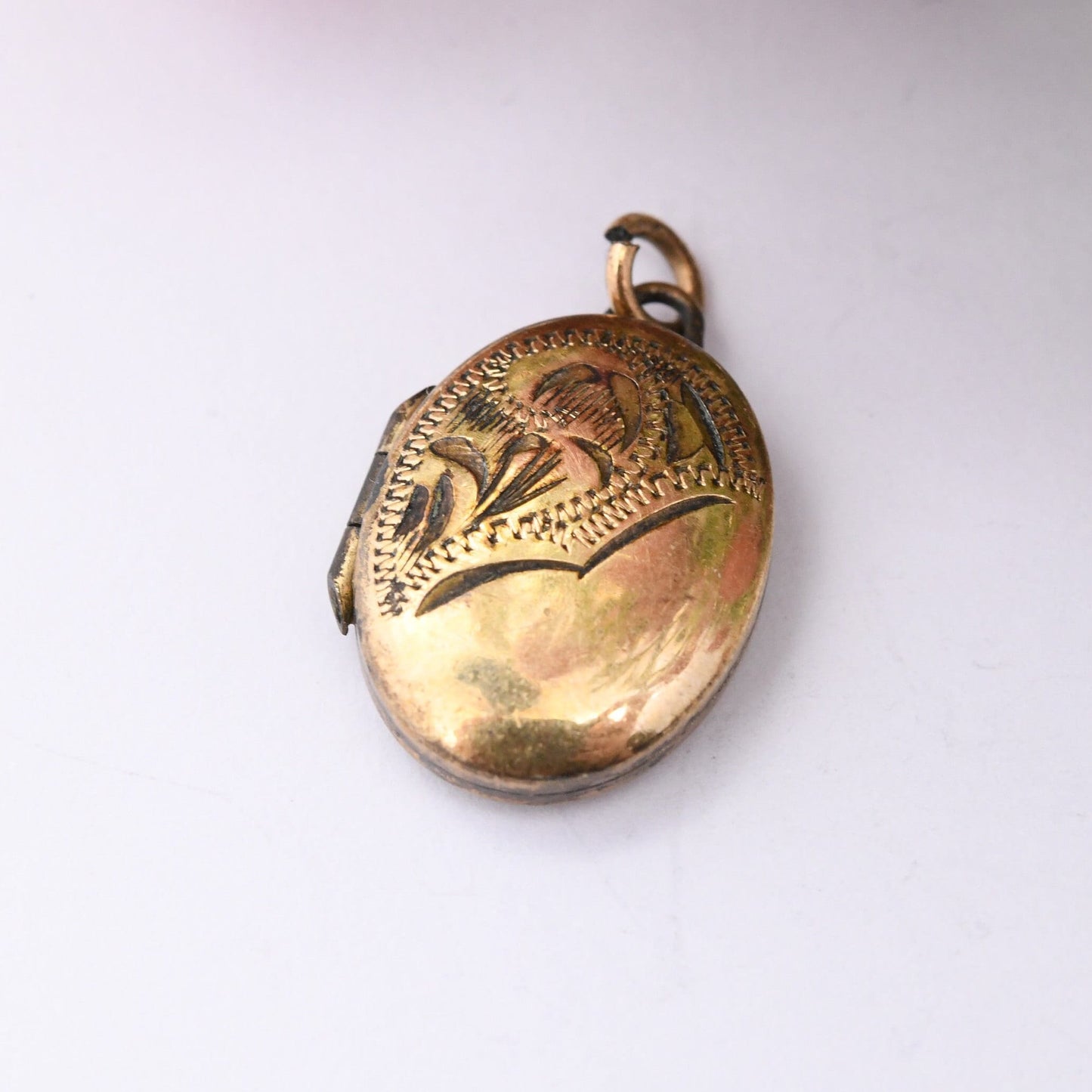 Vintage Rolled Gold Locket Pendant - Engraved Design | Small Photo Necklace