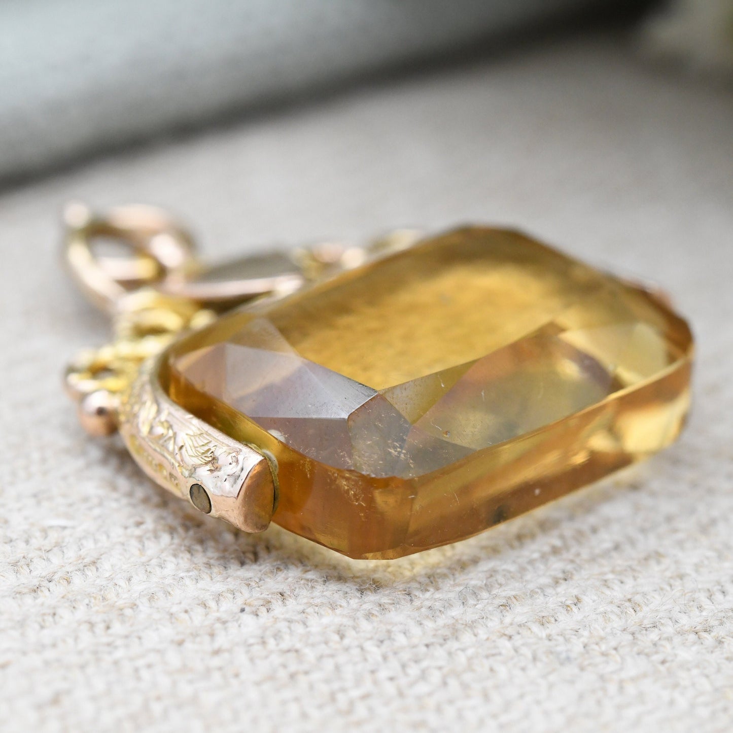 Antique 9ct Gold Citrine Spinner Fob with Shield Plaque 1922 - Faceted Gemstone Watch Fob Pendant | Ornate Design
