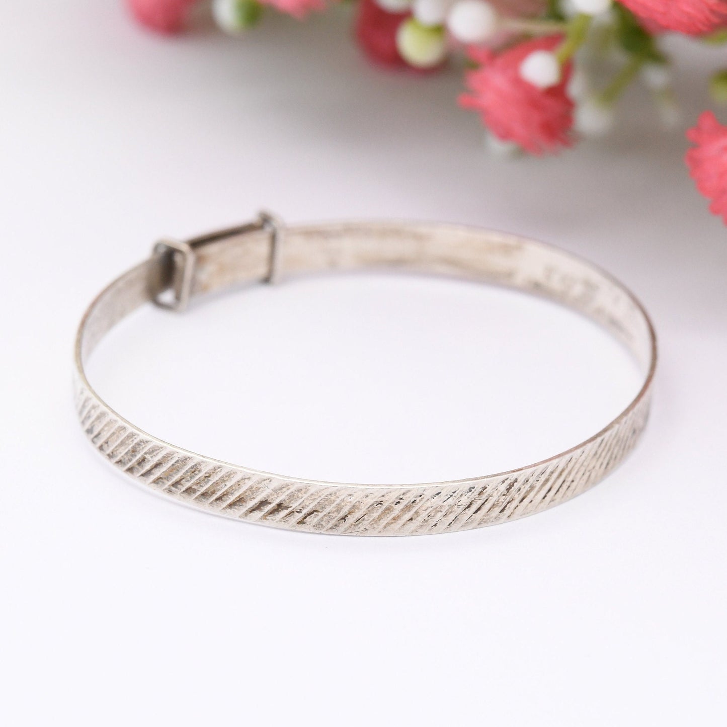 Vintage Sterling Silver Baby Bangle Bracelet - Expanding Child Bangle | Diamond Cut Stripes Design