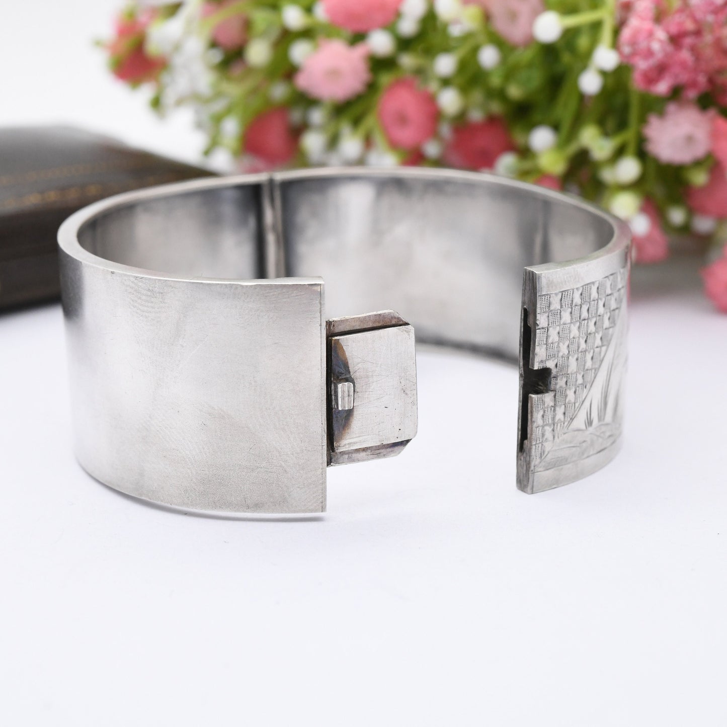 Antique Victorian Silver Aesthetic Bangle with Heron and Reed Design