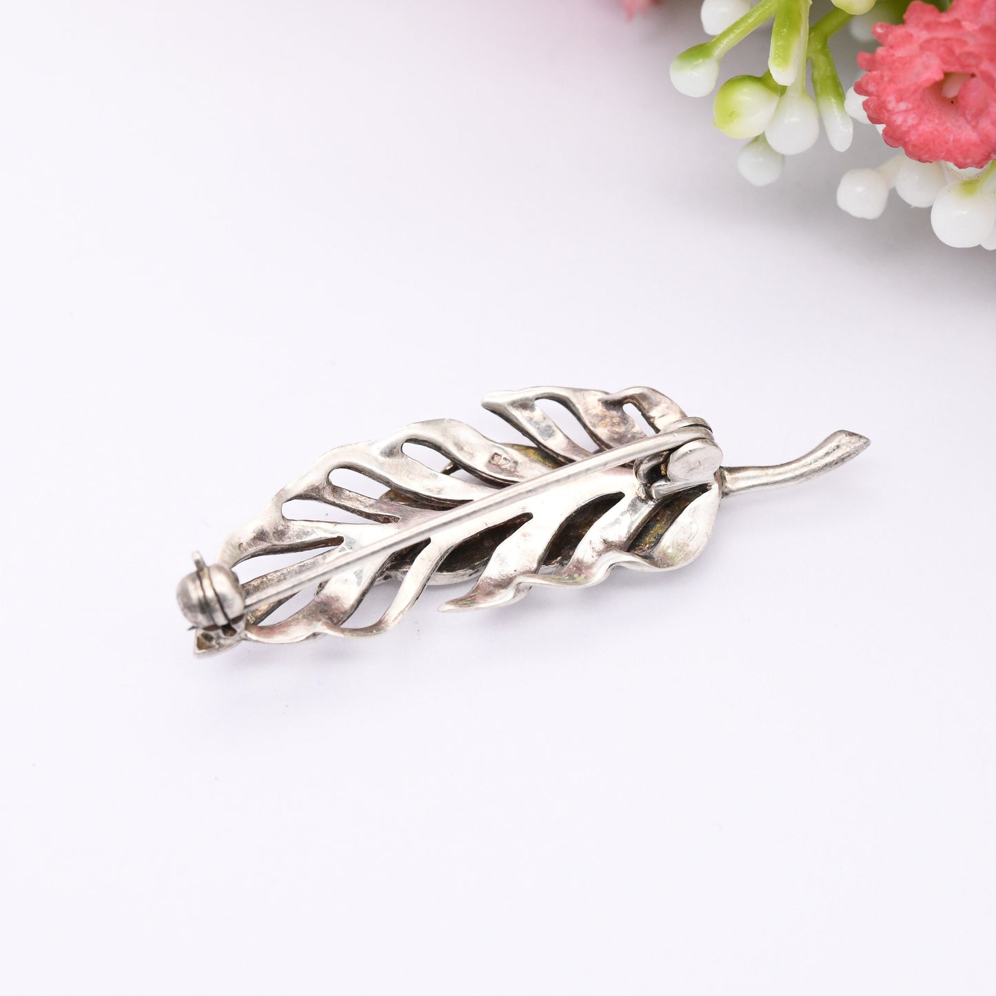 Vintage Sterling Silver Figural Leaf Brooch - Minimalist Solid Silver Gift | Overlapping Two Leaf Design | Everyday Brooch