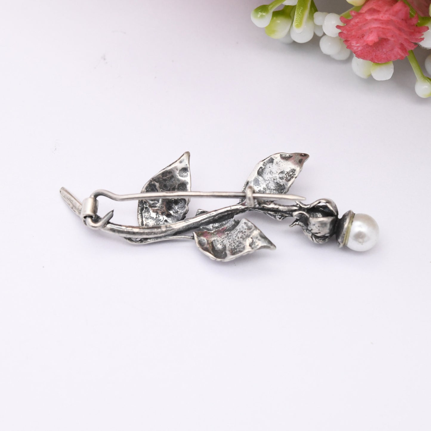 Vintage European Silver Faux Pearl Flower Brooch - Mid-Century Leaf Floral Design | Pretty Gift Jewellery for Her
