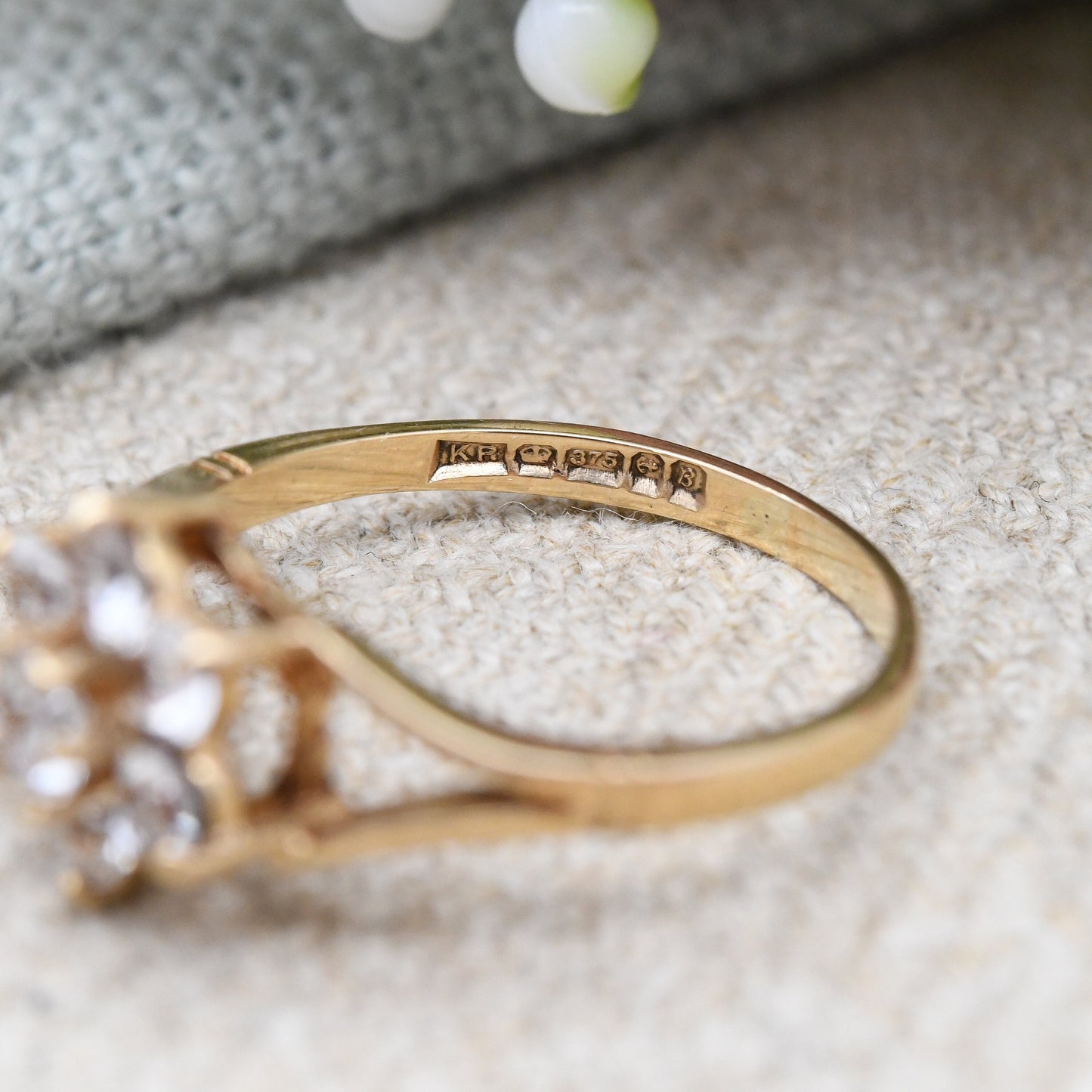 Vintage 9ct Gold & White Stone Flower Cluster Ring - 1976 / Flower Ring / Seven Stones / Split Shank / UK Size - K 1/2 / US Size - 5 1/2