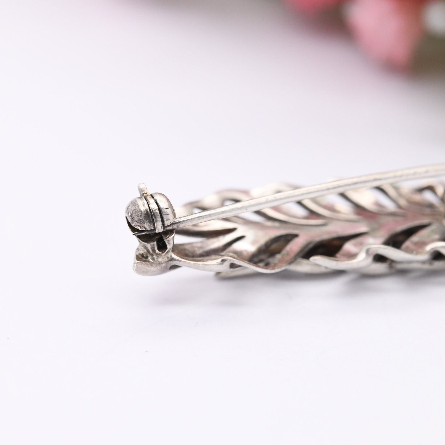 Vintage Sterling Silver Figural Leaf Brooch - Minimalist Solid Silver Gift | Overlapping Two Leaf Design | Everyday Brooch