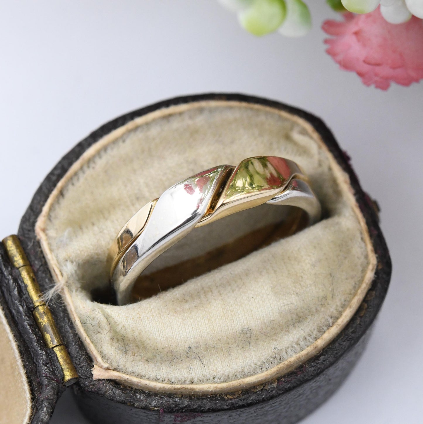 Vintage 9ct Gold Two Band Puzzle Ring - Two Tone White Gold Yellow Gold | Unusual Unisex Wedding Band | UK Size - M 1/2 | US Size - 6 1/2
