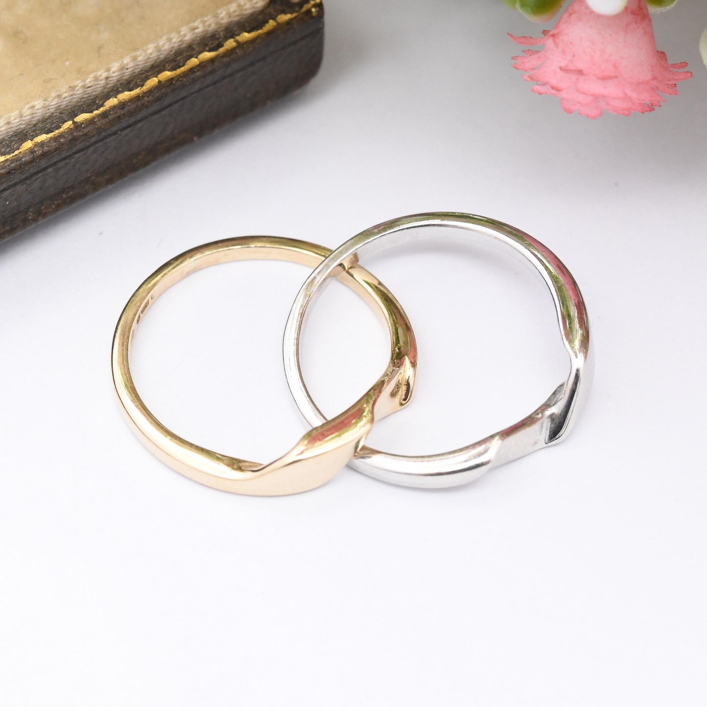 Vintage 9ct Gold Two Band Puzzle Ring - Two Tone White Gold Yellow Gold | Unusual Unisex Wedding Band | UK Size - M 1/2 | US Size - 6 1/2