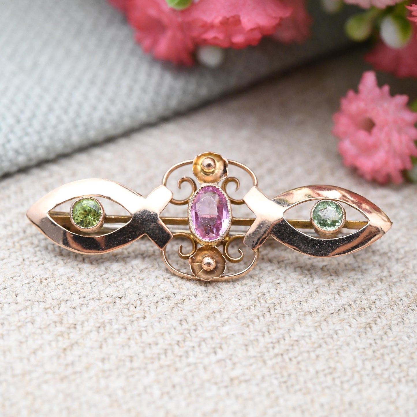 Antique Victorian 9ct Gold Gemstone Brooch Chester Hallmarks - Peridot Stone | Pretty Ornate Detail | Beautiful Gift for Her