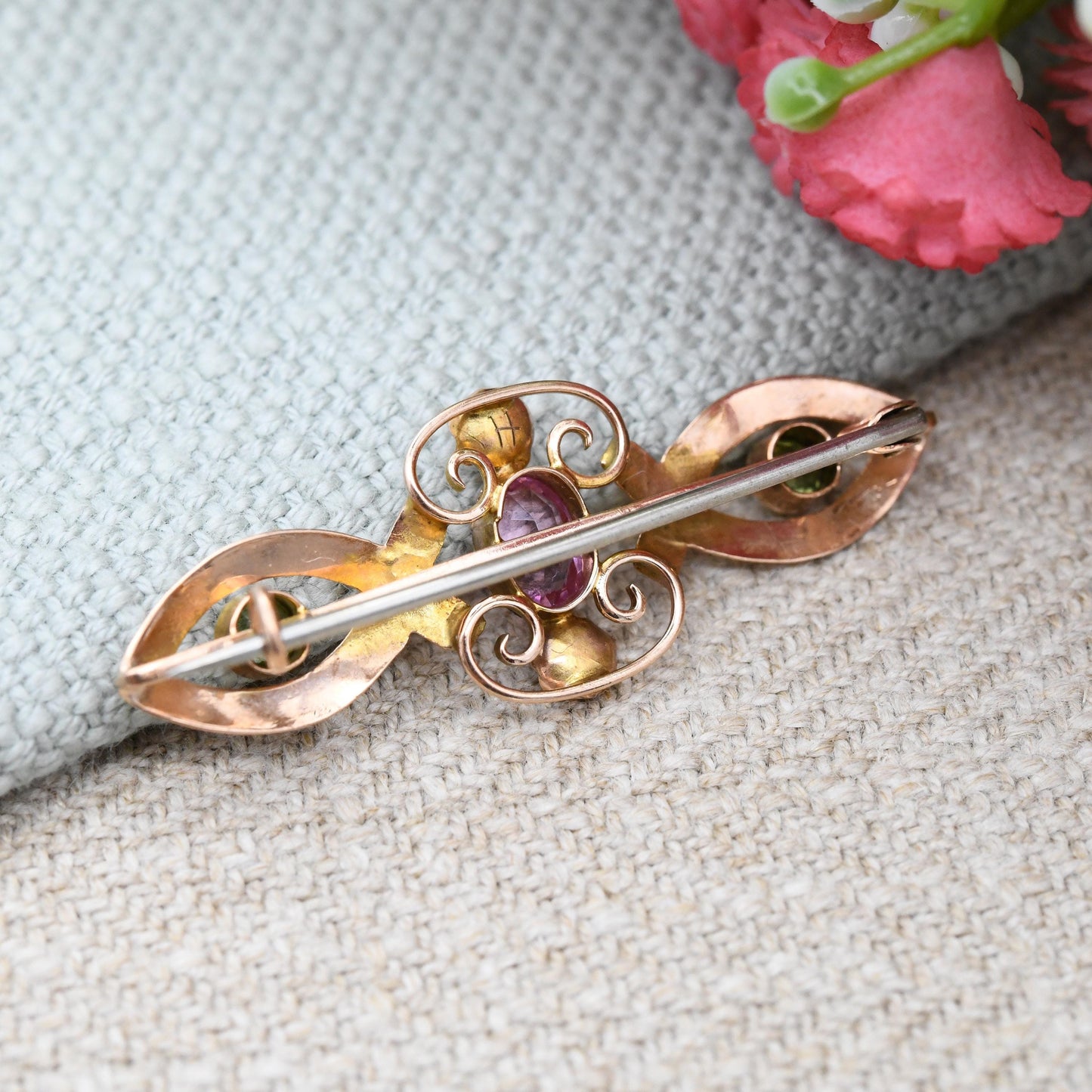 Antique Victorian 9ct Gold Gemstone Brooch Chester Hallmarks - Peridot Stone | Pretty Ornate Detail | Beautiful Gift for Her