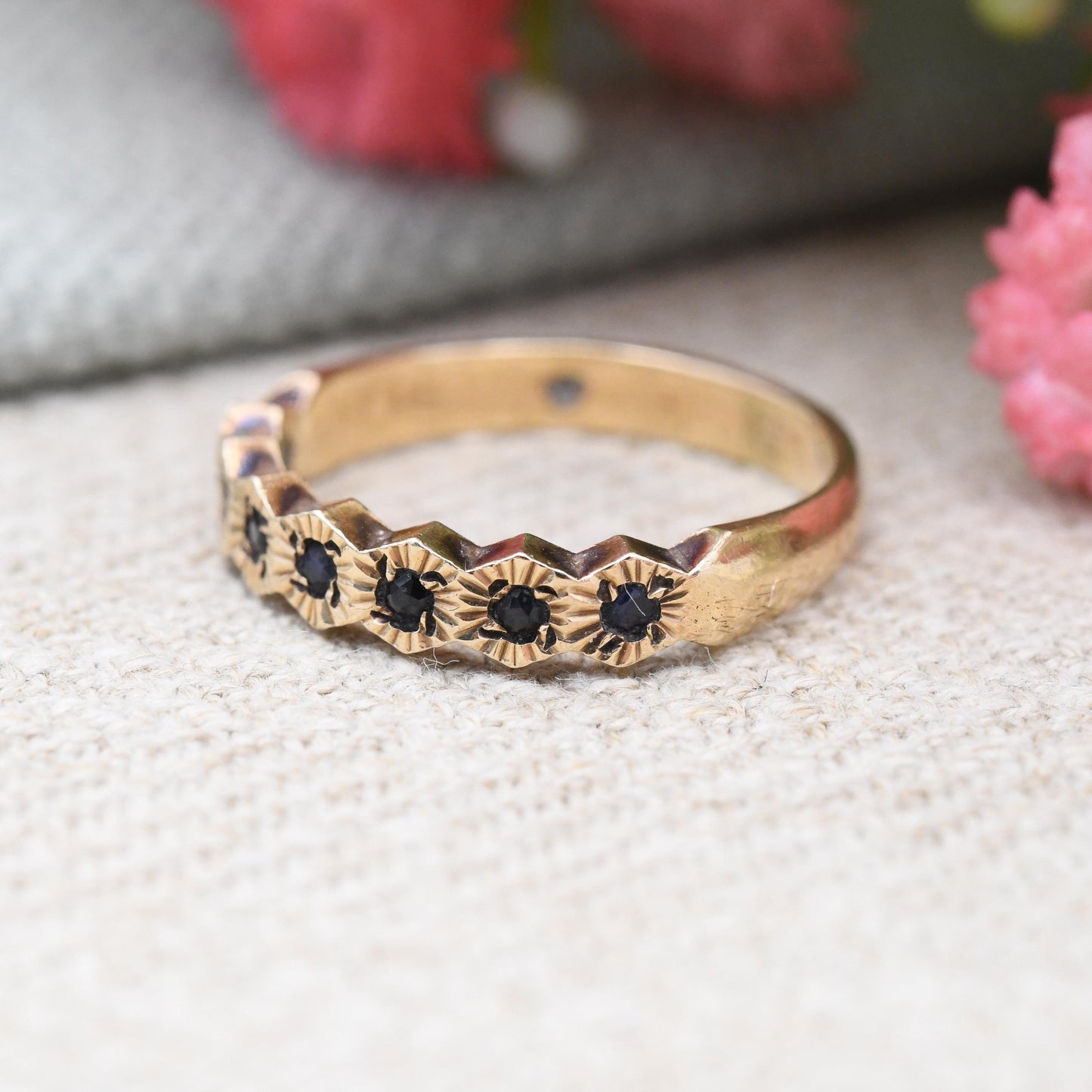 Vintage 9ct Gold Sapphire Half Eternity Band Ring 1979 - 7 Stone Mid-Century Textured Setting Stacker Ring | UK Size - L | US Size - 5 3/4