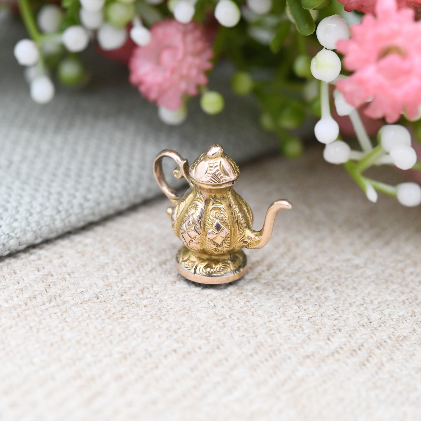 Vintage 9ct Gold Amethyst Teapot Charm Pendant - Detailed Ornate Kettle | Gift for Charm Bracelet Necklace Stack | Fob with Gemstone Base