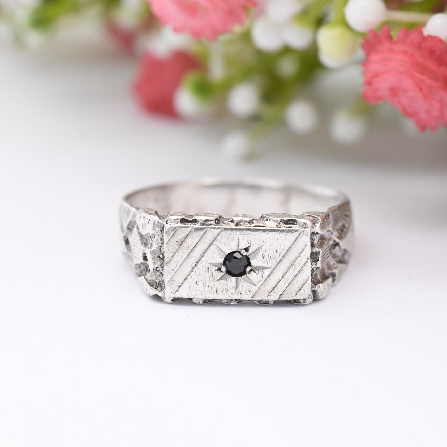 Vintage Sterling Silver Sapphire Signet Ring Star Set Stone - Textured Mid-Century Unisex Everyday Silver | UK Size - T | US Size - 9 1/2