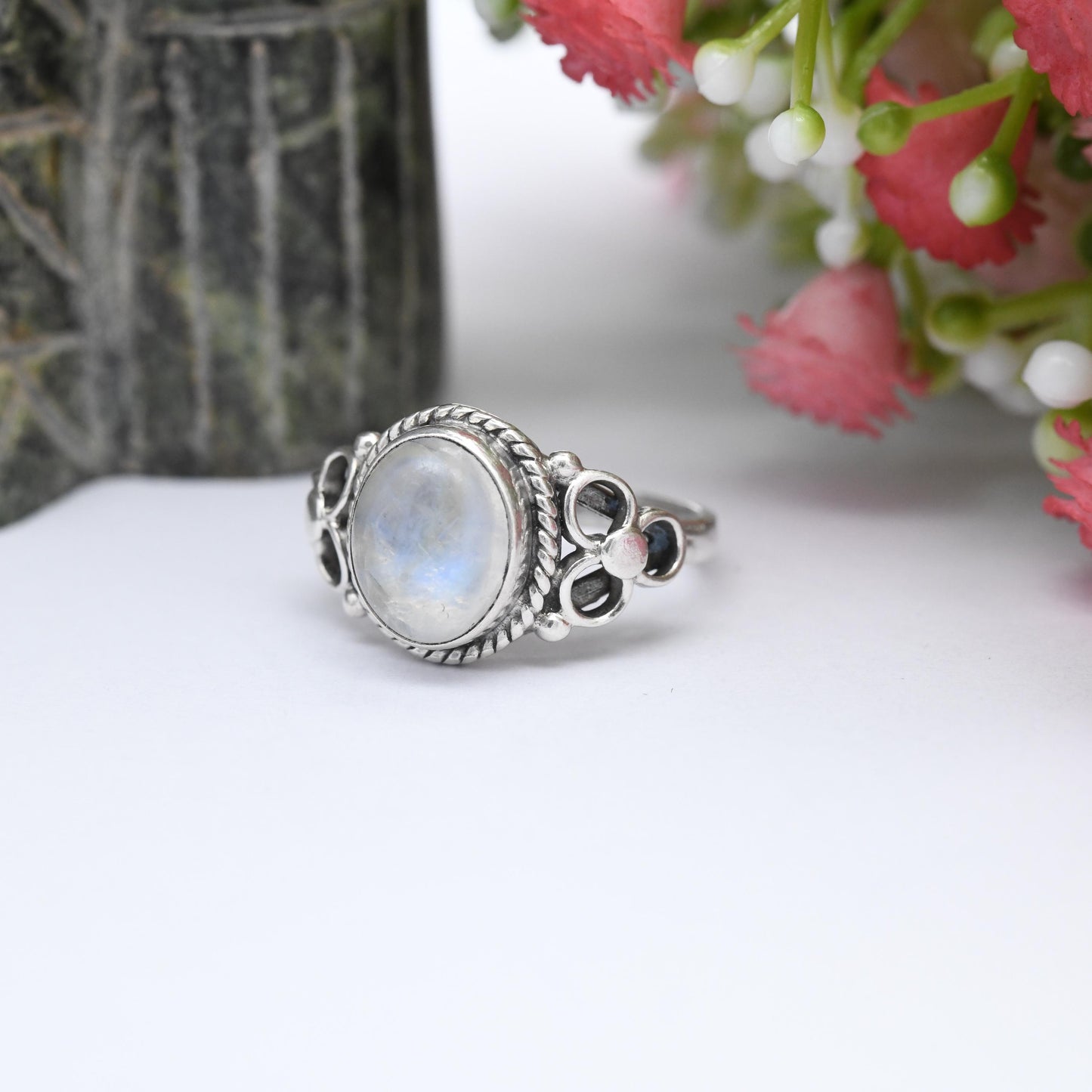 Vintage Sterling Silver Moonstone Ring - Pretty Rope Twist Bezel Cabochon Gemstone | Open Flower Shoulders | UK Size - N 1/2 | US Size - 7