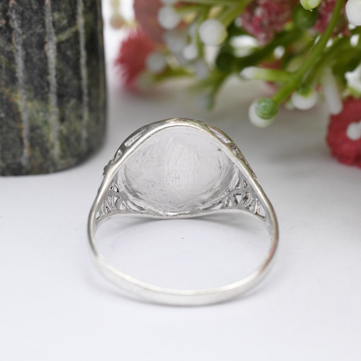 Vintage Sterling Silver Saint George and the Dragon Signet Ring - English Coin Theme Jewellery | Large Size | UK Size - V | US Size - 10 1/2