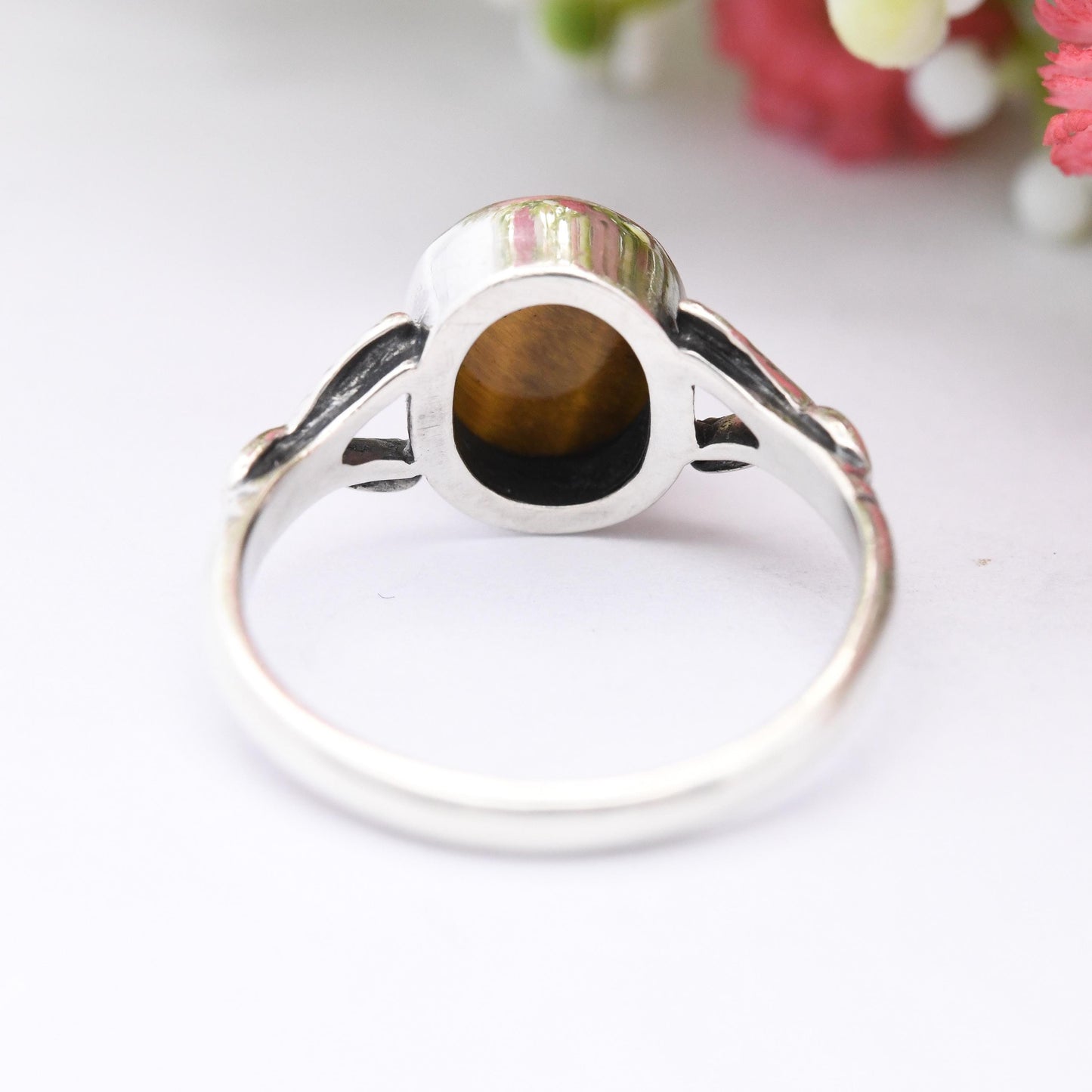 Vintage Sterling Silver Tiger's Eye Ring - Mid-Century Oval Cabochon Brown Gemstone Jewellery | UK Size - N 1/2 | US Size - 7
