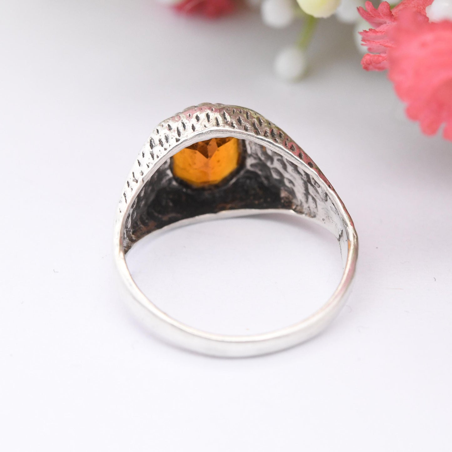 Vintage Sterling Silver Signet Ring with Orange Citrine Paste - Unusual Unisex Mid-Century Textured Silver Ring | UK Size - M | US Size - 6