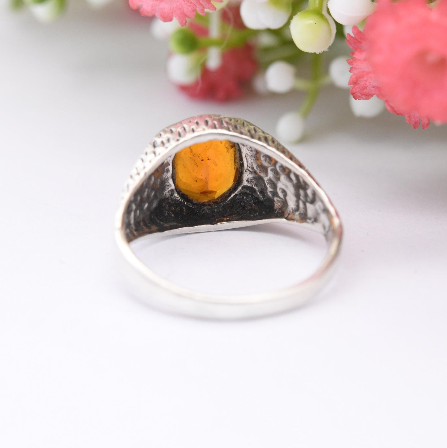 Vintage Sterling Silver Signet Ring with Orange Citrine Paste - Unusual Unisex Mid-Century Textured Silver Ring | UK Size - M | US Size - 6