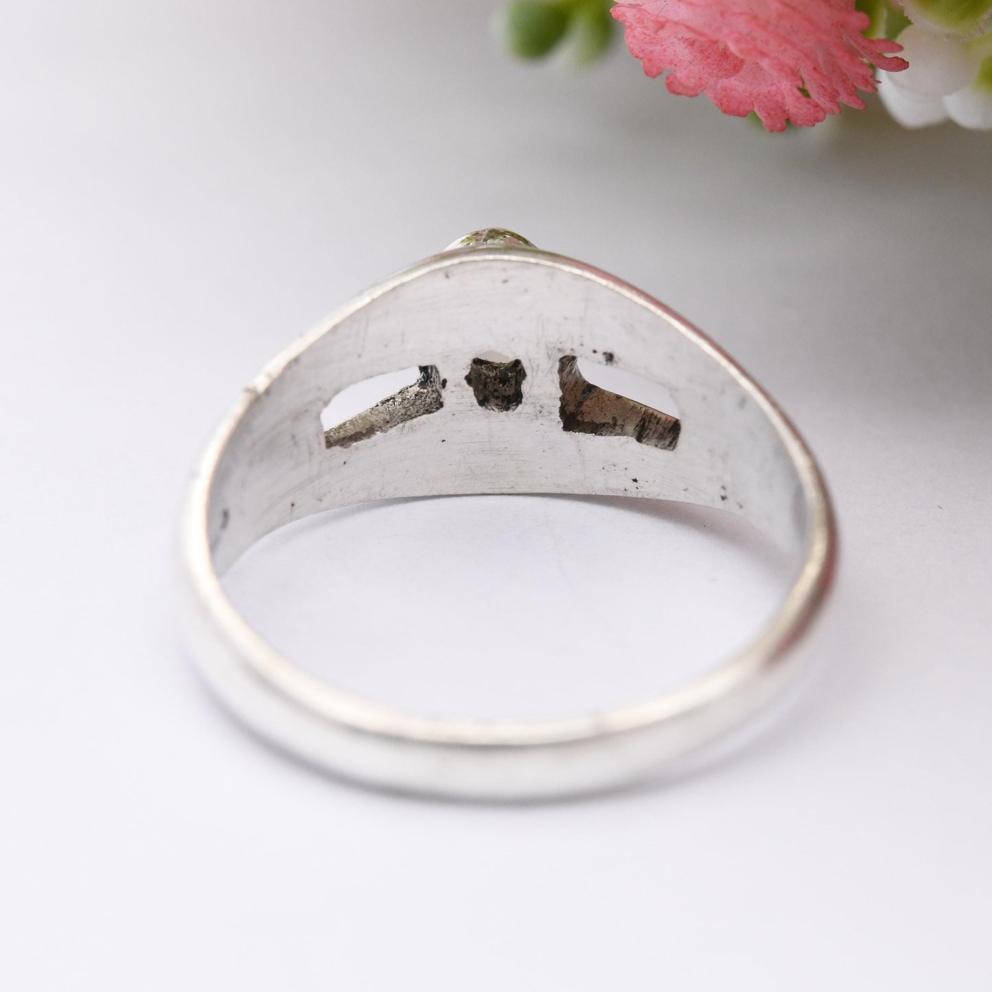 Vintage Sterling Silver Moonstone Ring - Minimal Everyday Silver White Cabochon Solitaire Jewellery | UK Size - S 1/2 | US Size - 9 1/4
