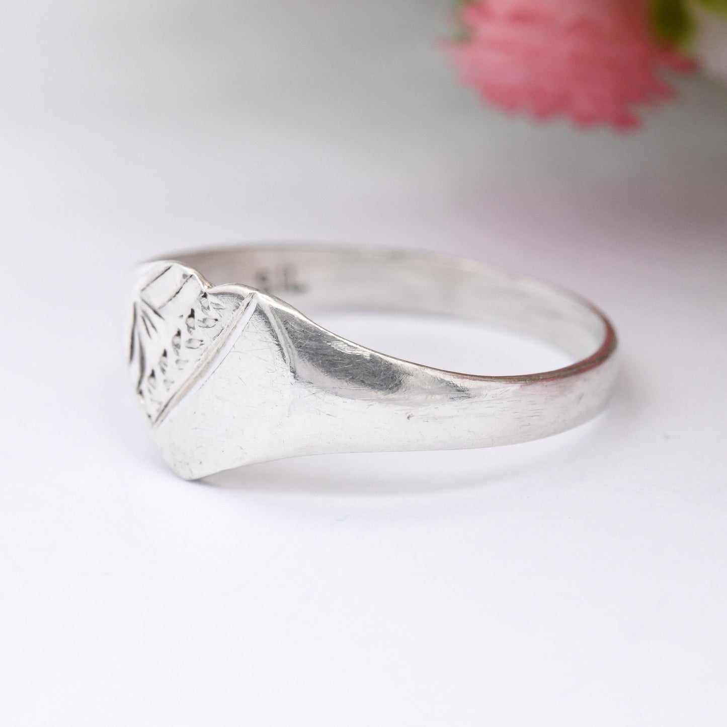 Vintage Sterling Silver Heart Signet Ring - Engraved Silver Love Heart Jewellery | Everyday Pinkie Ring | UK Size - P | US Size - 7 3/4