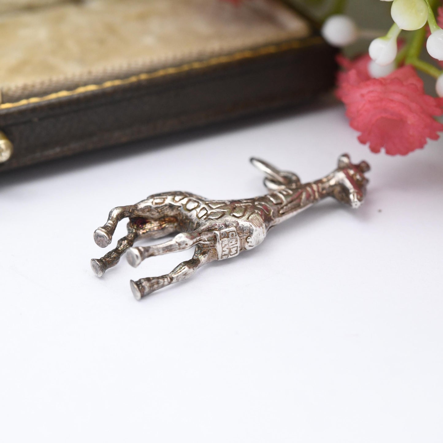 Chim Vintage Sterling Silver Giraffe Charm Pendant - Cute Animal Unusual Nature Lover Gift for Charm Bracelet Necklace | Collectable Charm