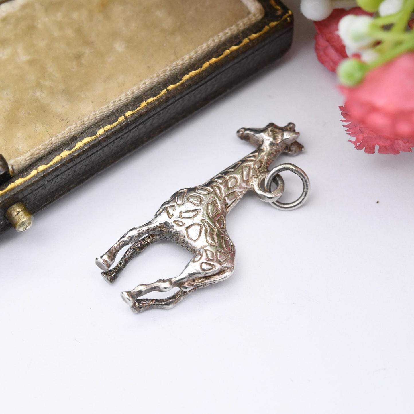 Chim Vintage Sterling Silver Giraffe Charm Pendant - Cute Animal Unusual Nature Lover Gift for Charm Bracelet Necklace | Collectable Charm