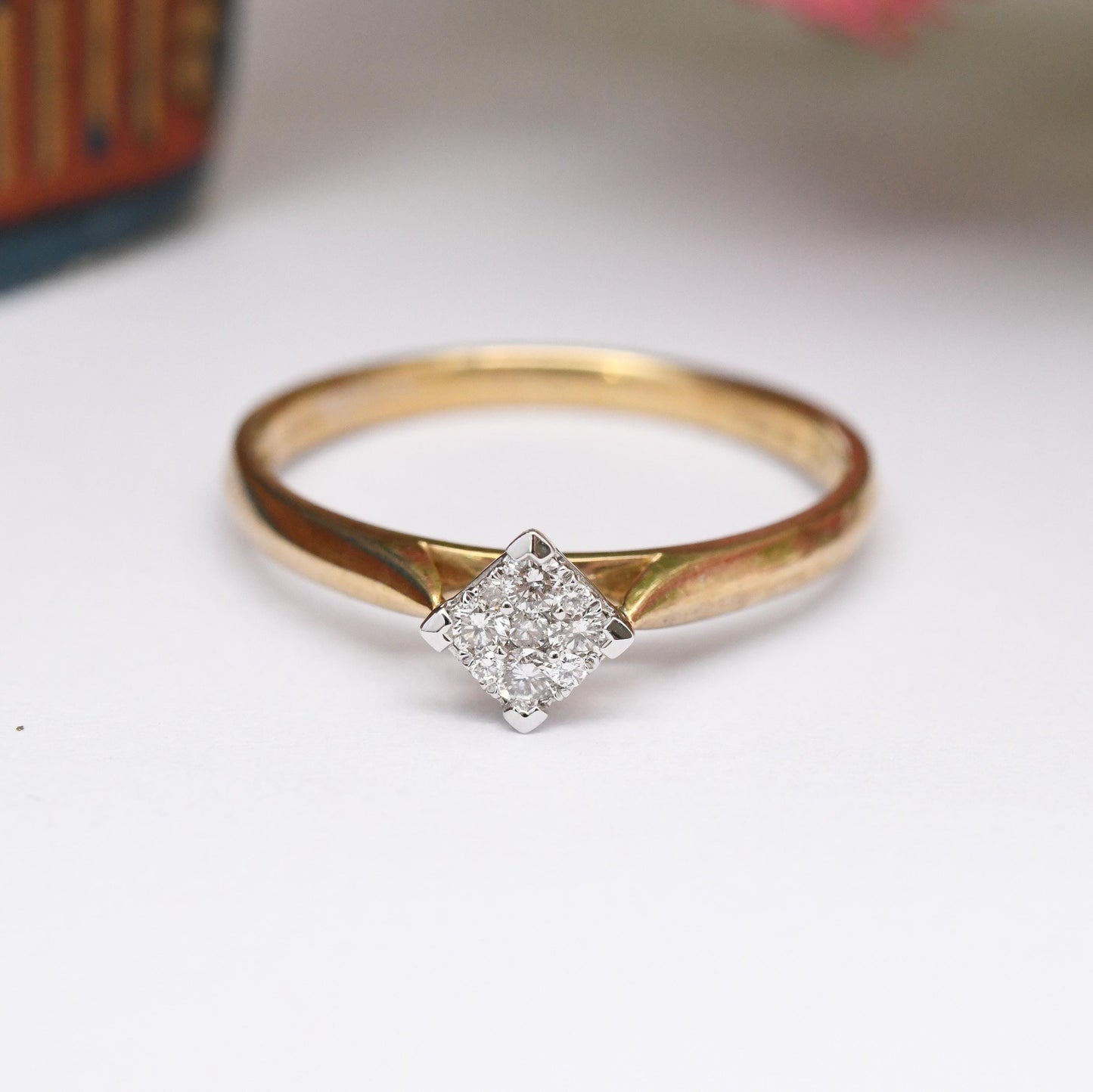 Vintage 9ct Gold and Diamond Cluster Ring - Illusion Solitaire Stone Engagement | Pretty Gift for Her | UK Size - O | US Size - 7 1/4