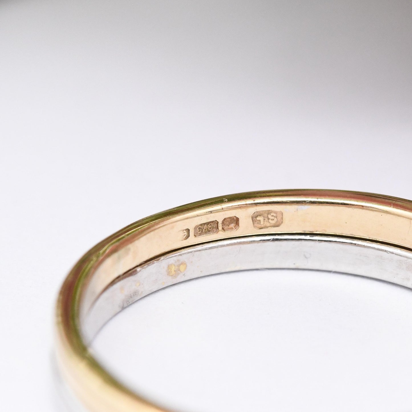 Vintage 9ct Gold Two Band Puzzle Ring - Two Tone White Gold Yellow Gold | Unusual Unisex Wedding Band | UK Size - M 1/2 | US Size - 6 1/2