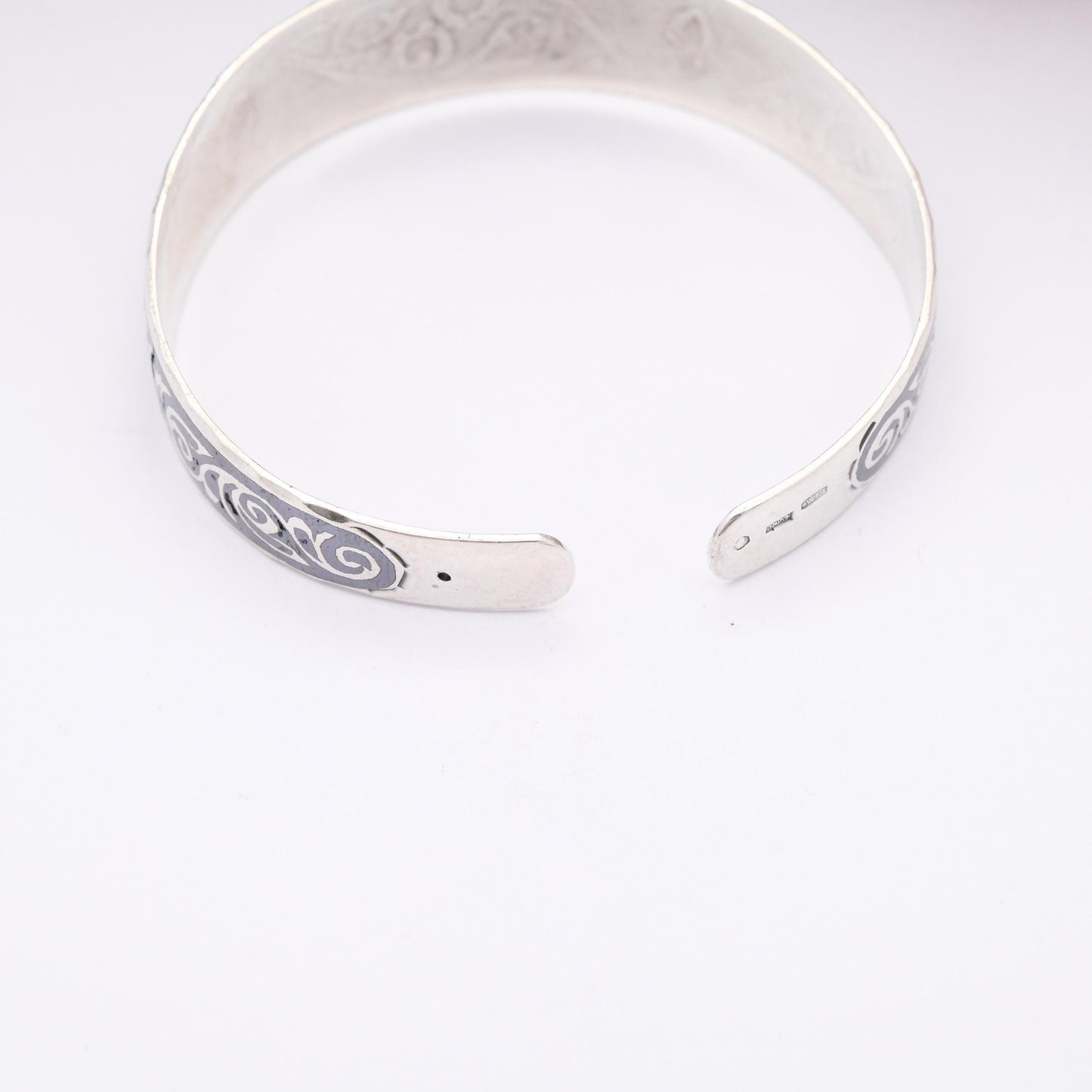 Vintage Soviet Silver Kubachi Niello Bangle Bracelet - Floral Design | Collectable 20th Century Silver Jewellery | Open Back