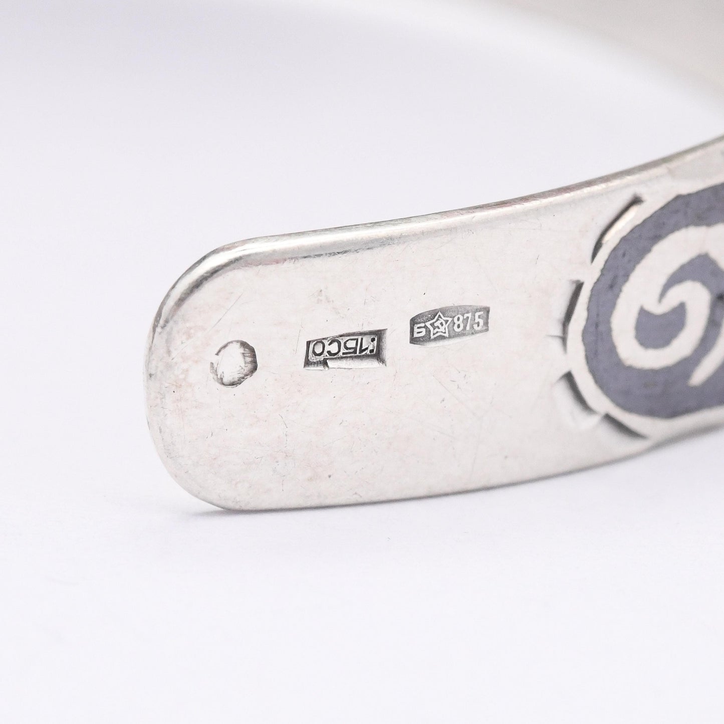Vintage Soviet Silver Kubachi Niello Bangle Bracelet - Floral Design | Collectable 20th Century Silver Jewellery | Open Back