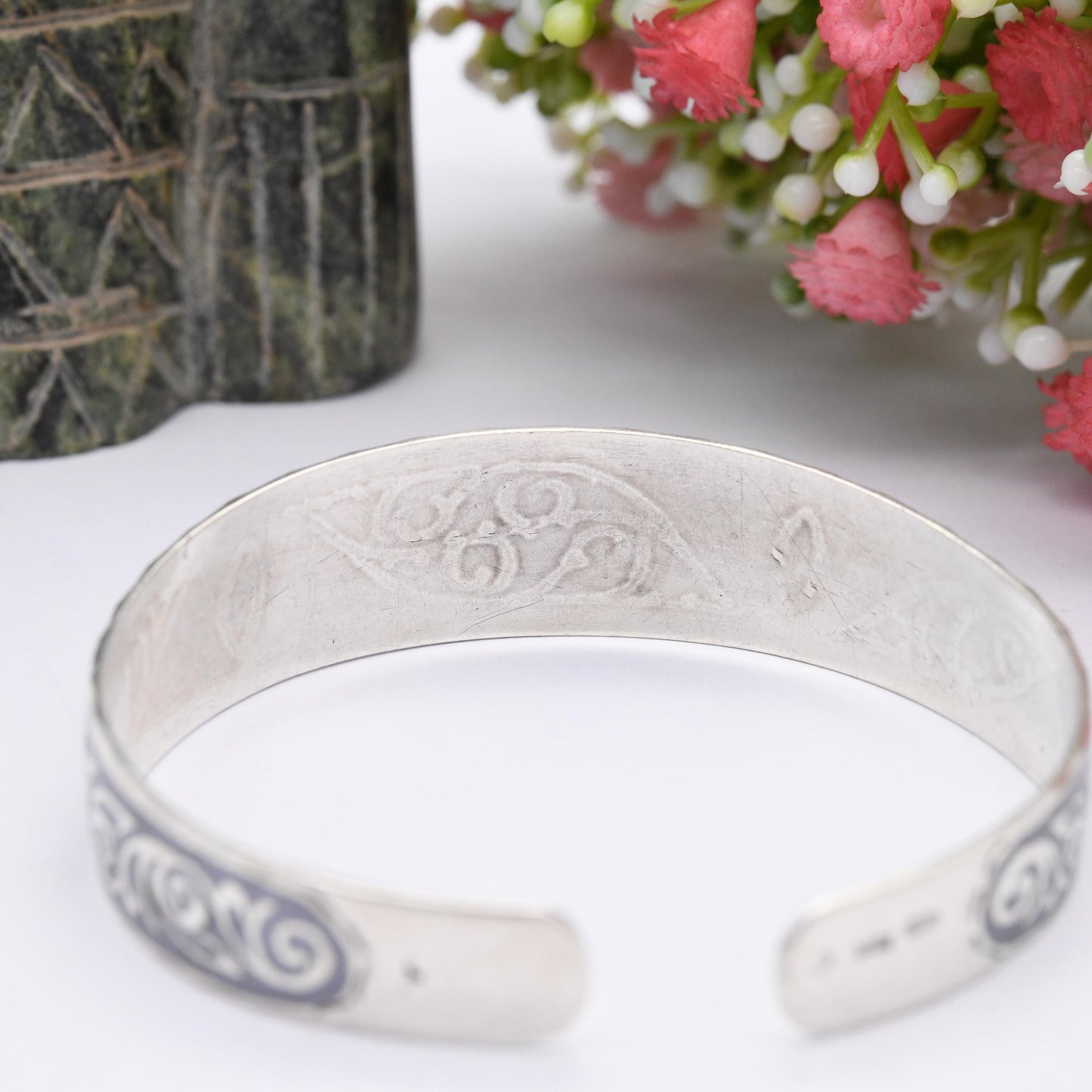 Vintage Soviet Silver Kubachi Niello Bangle Bracelet - Floral Design | Collectable 20th Century Silver Jewellery | Open Back