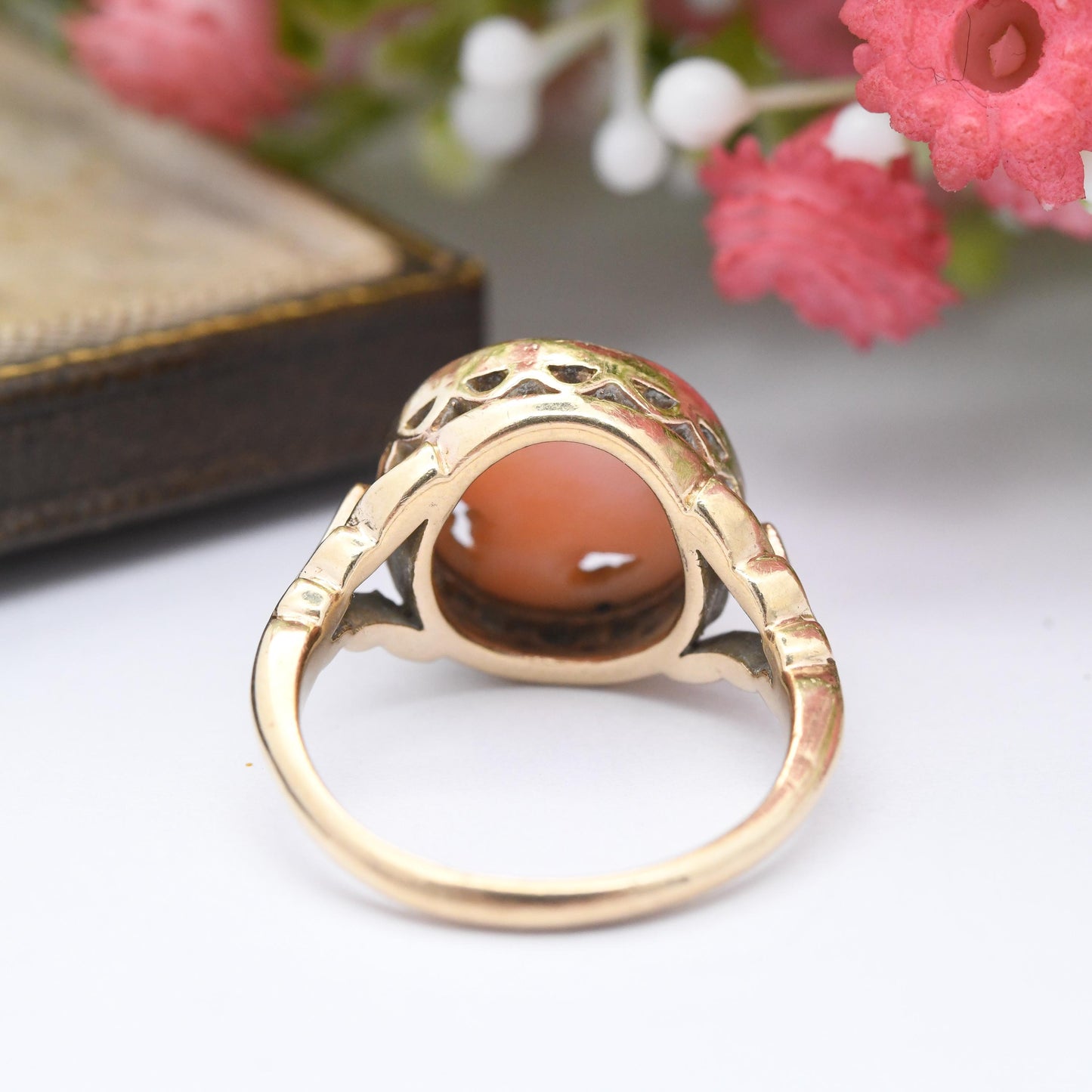 Antique Victorian 9ct Gold Carved Coral Ring - Flower Engraved Cameo | Large Stone | Ornate Shoulders | UK Size - M 1/2 | US Size - 6 1/2