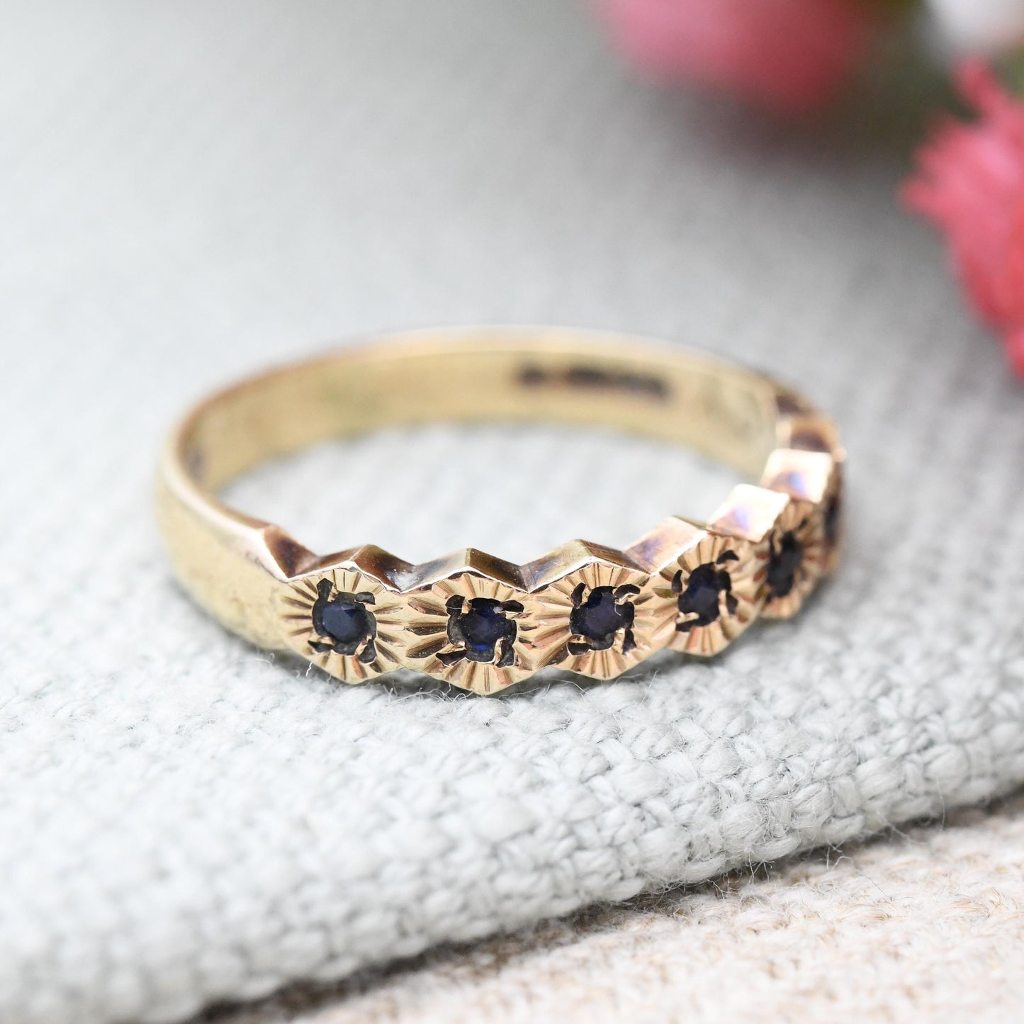 Vintage 9ct Gold Sapphire Half Eternity Band Ring 1979 - 7 Stone Mid-Century Textured Setting Stacker Ring | UK Size - L | US Size - 5 3/4