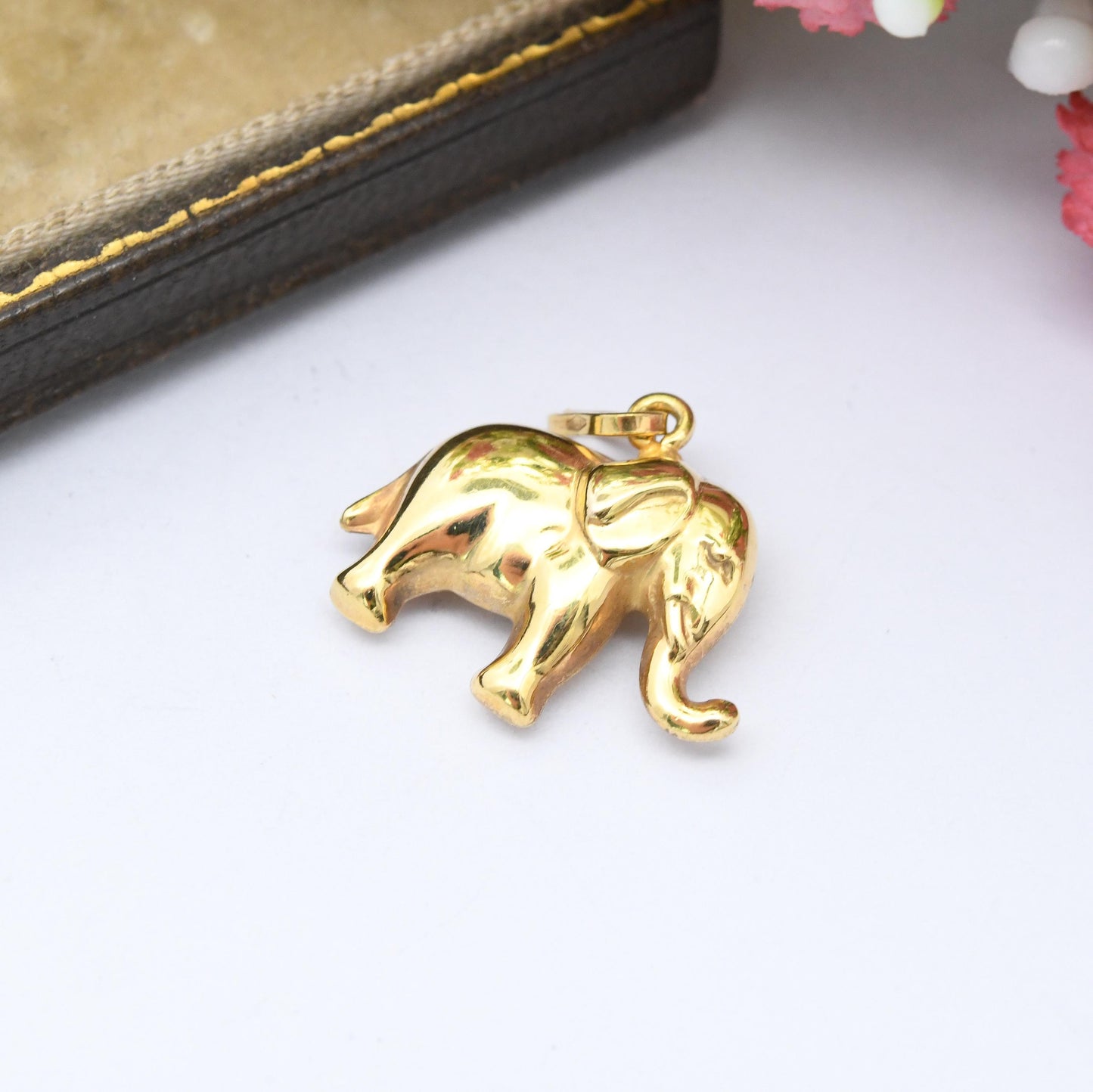 Vintage 9ct Gold Elephant Charm Pendant 1995 - Cute Gold Jewellery Gift | Novelty Animal for Charm Bracelet Charm Necklace