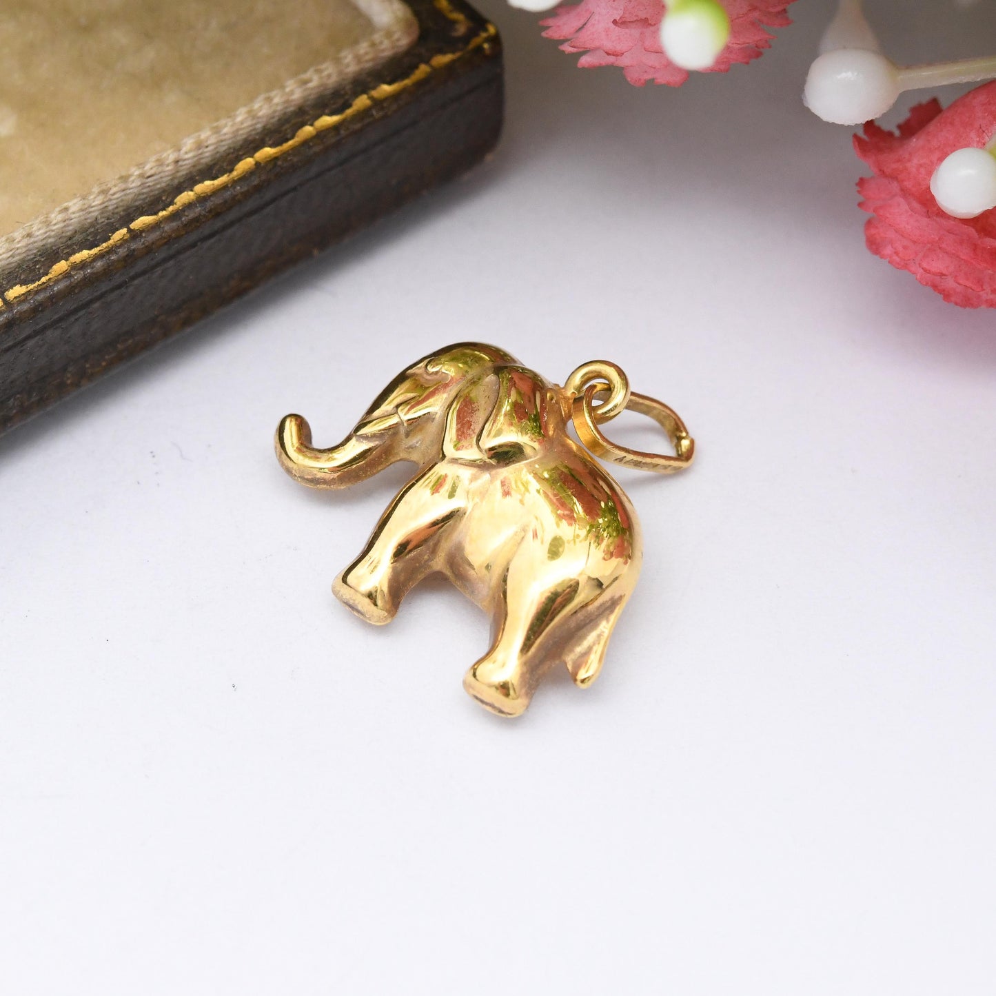 Vintage 9ct Gold Elephant Charm Pendant 1995 - Cute Gold Jewellery Gift | Novelty Animal for Charm Bracelet Charm Necklace