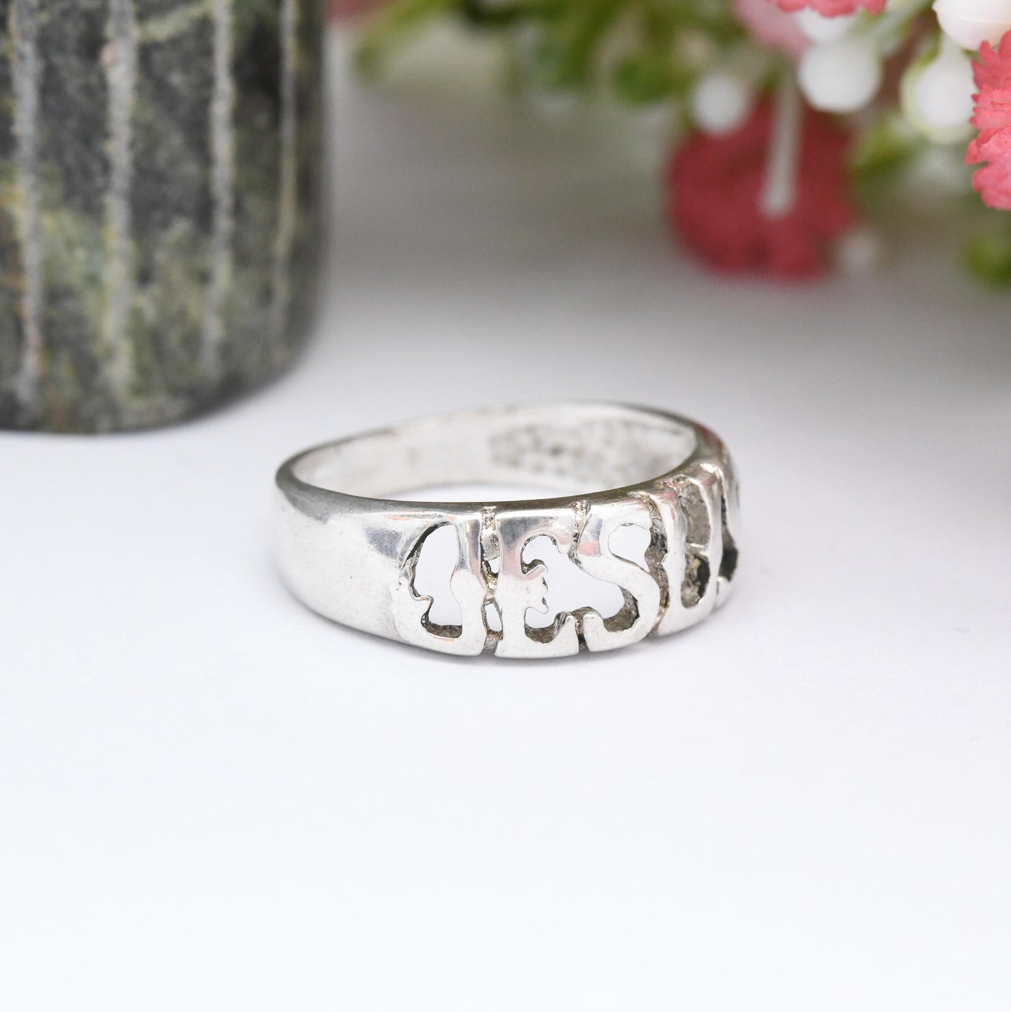 Vintage Sterling Silver Jesus Ring - Christian Unisex Gift Ring with Lettering | Religious Pinkie Ring | UK Size - M 1/2 | US Size - 6 1/4