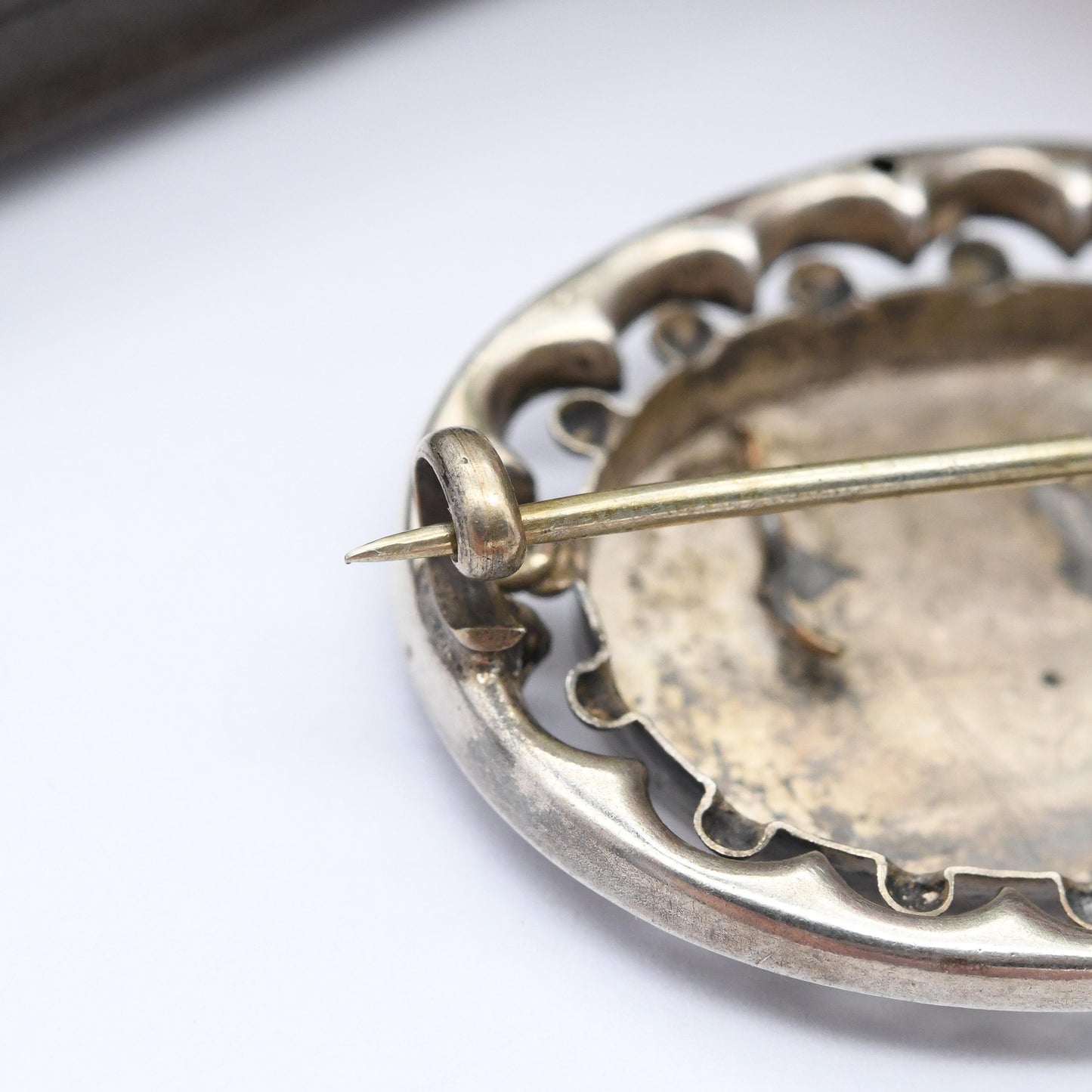 Antique Victorian Sterling Silver Aesthetic Movement Brooch with Granulated Edges - Engraved Daisy Flowers Design Gold Tone Nature Brooch