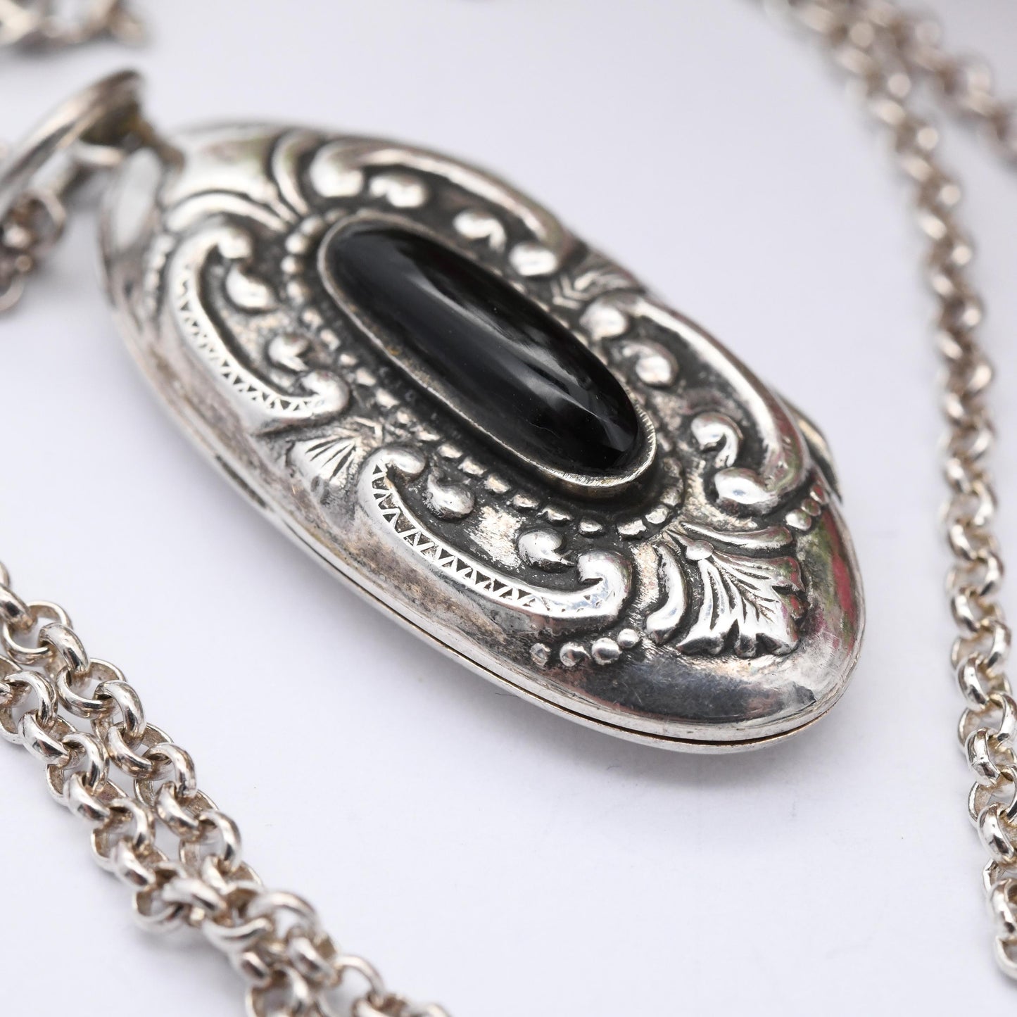 Vintage Sterling Silver Onyx Locket Pendant Necklace Ornate Design - Small Chunky Oval Shape | Long Rolo Cable Chain