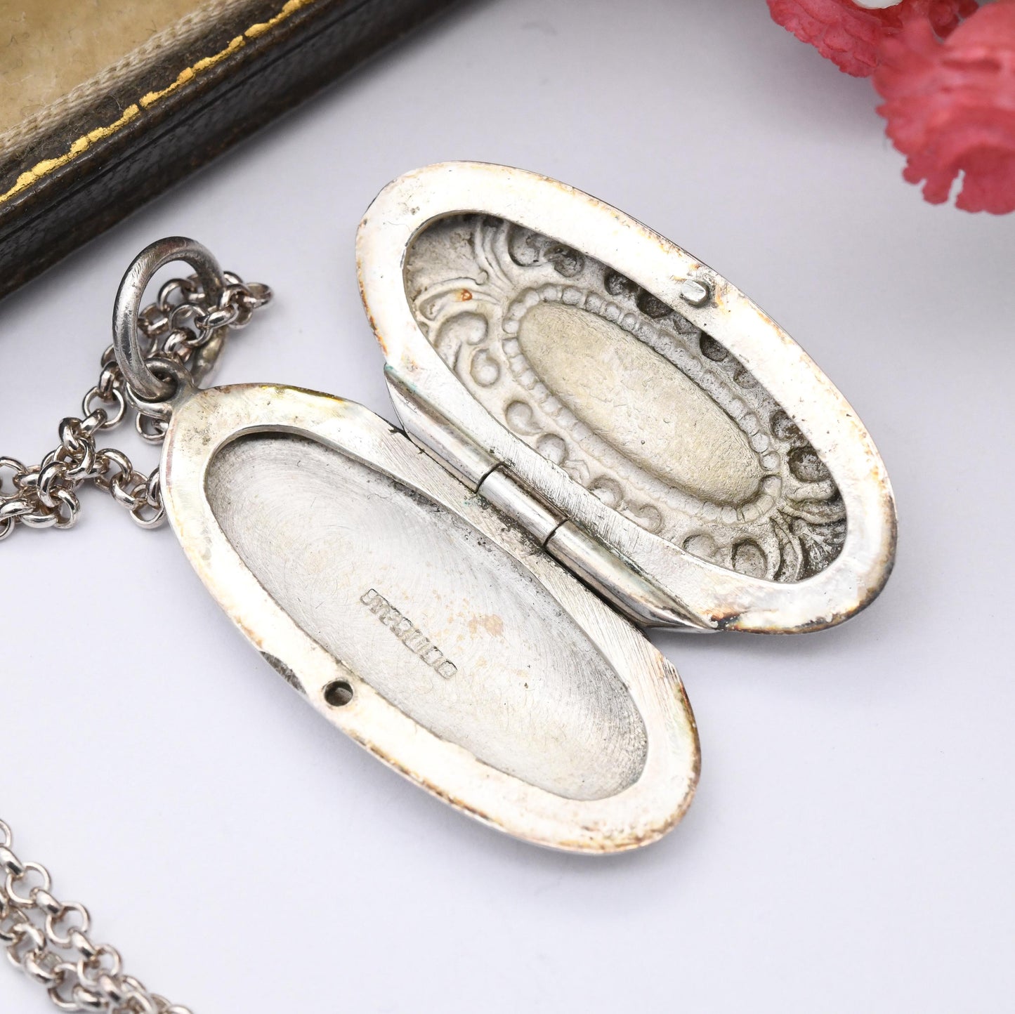 Vintage Sterling Silver Onyx Locket Pendant Necklace Ornate Design - Small Chunky Oval Shape | Long Rolo Cable Chain